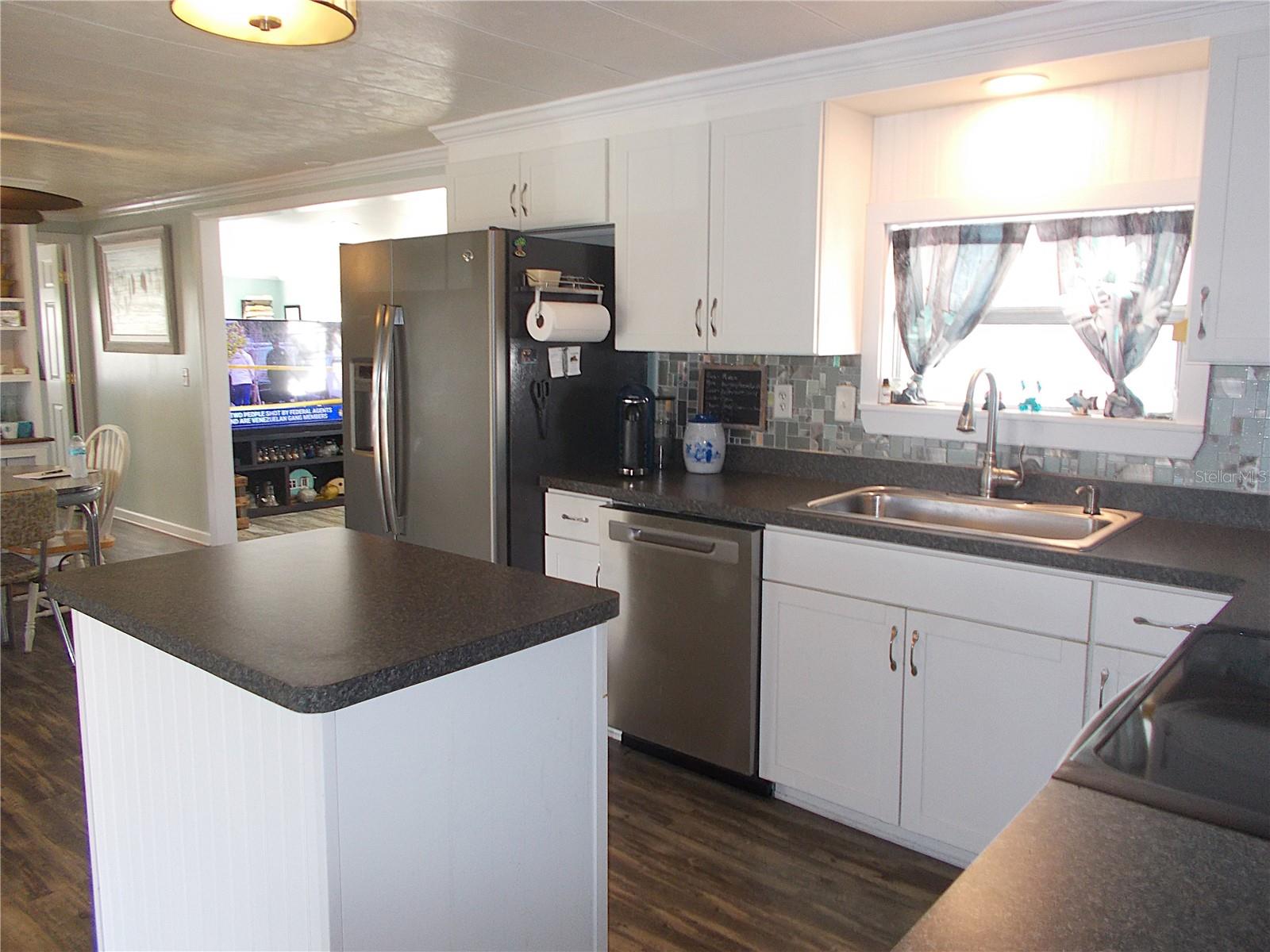 Image 9 of 44 For 451 Longwood Drive