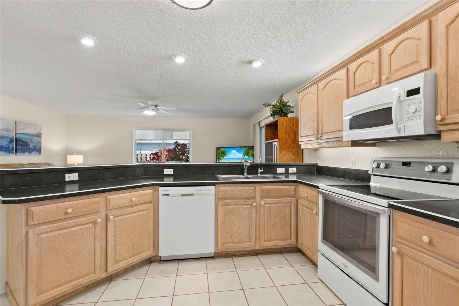 Image 5 of 68 For 2701 Shamrock Drive