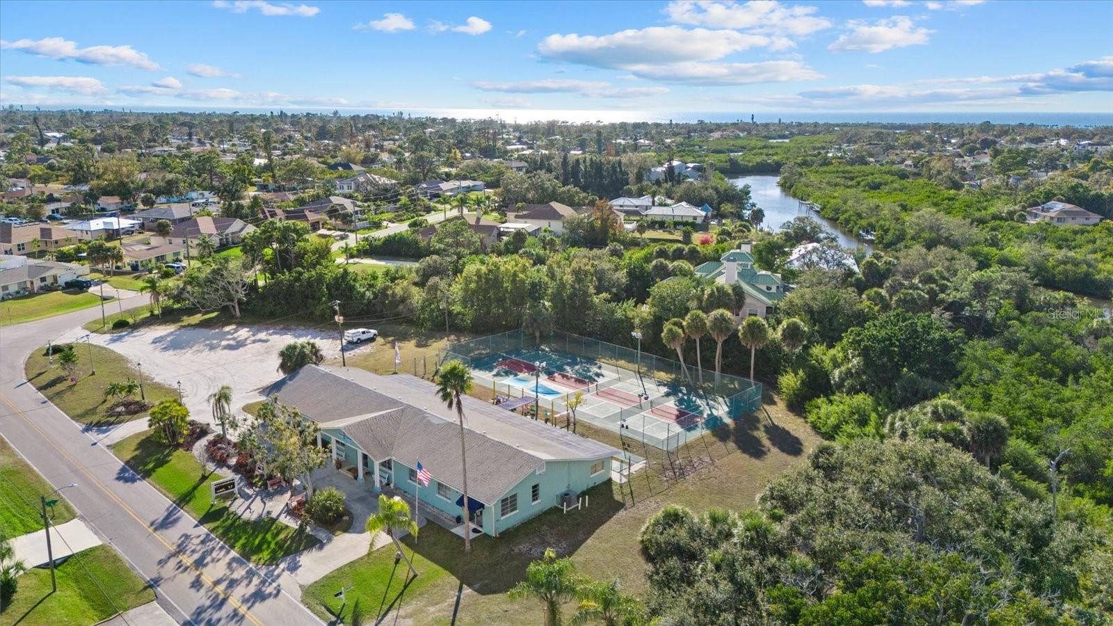 Image 51 of 68 For 2701 Shamrock Drive