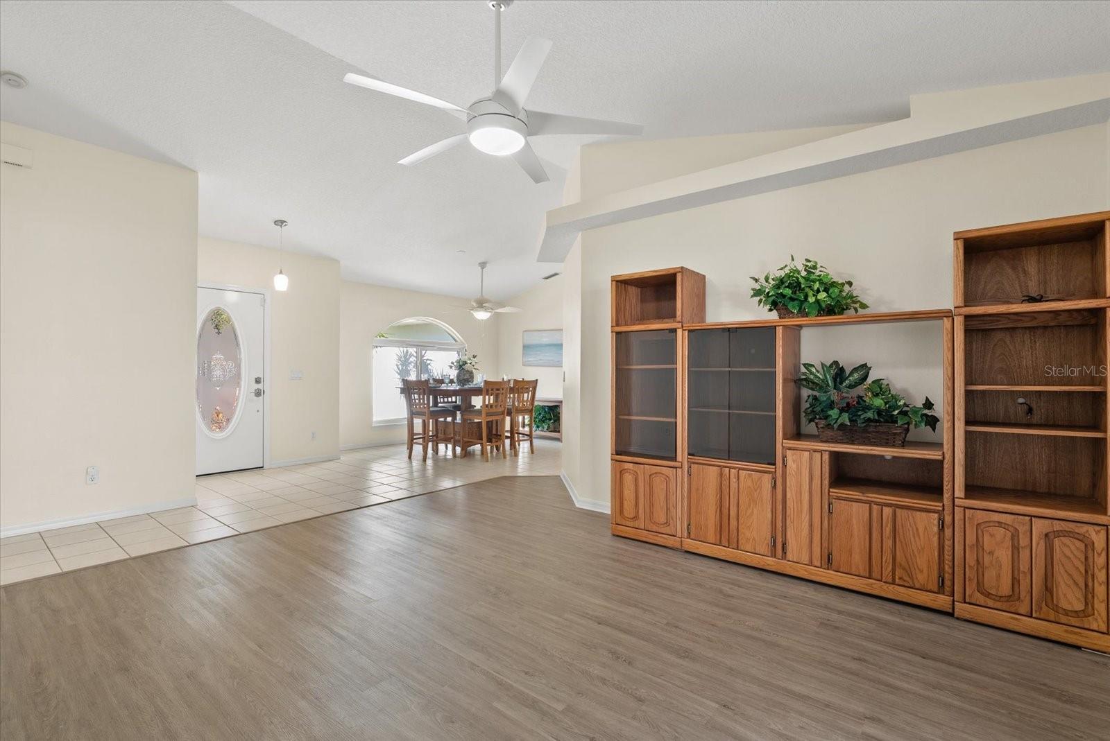 Image 7 of 68 For 2701 Shamrock Drive