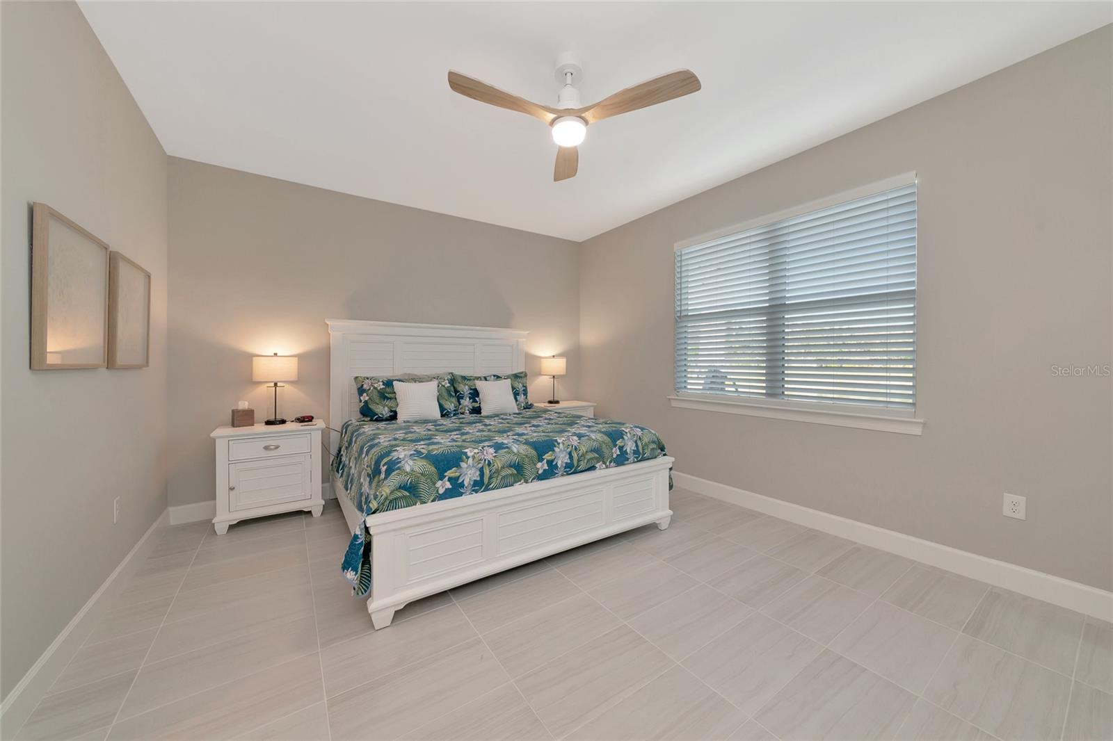 Image 21 of 46 For 9974 Bright Water Drive