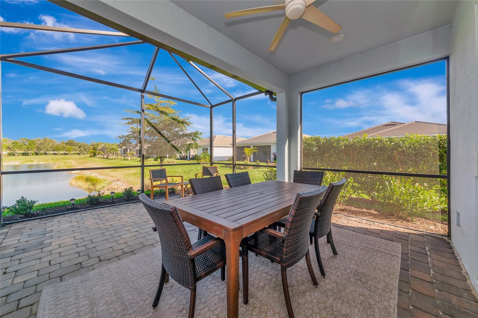 Image 4 of 46 For 9974 Bright Water Drive