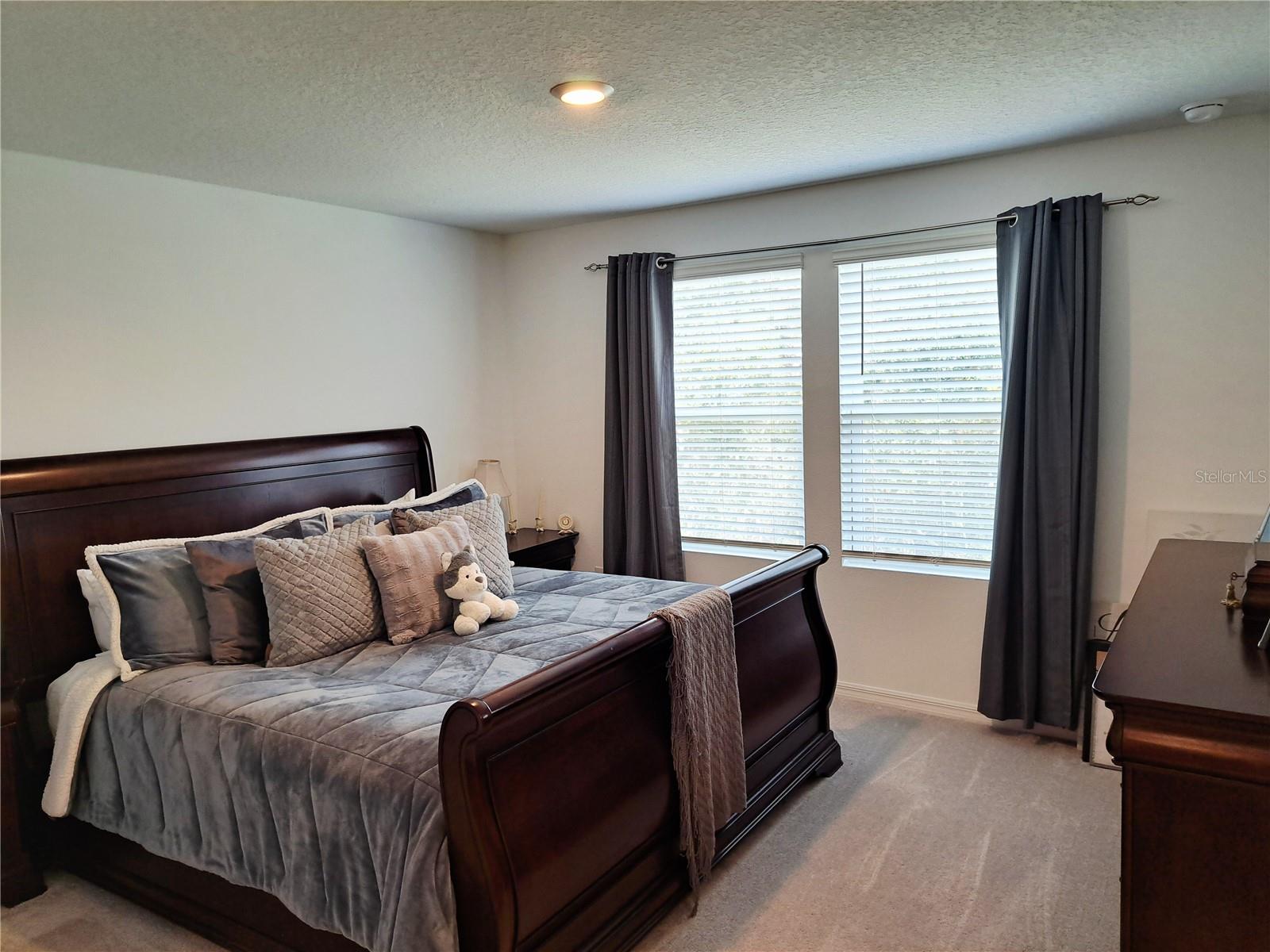 Image 10 of 27 For 2991 Canary Avenue