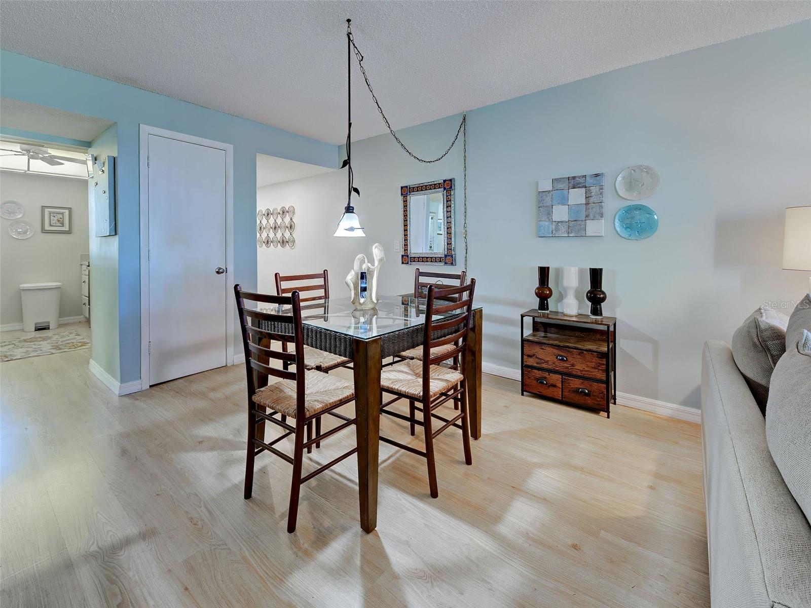 Image 10 of 46 For 700 Golden Beach Bv 121