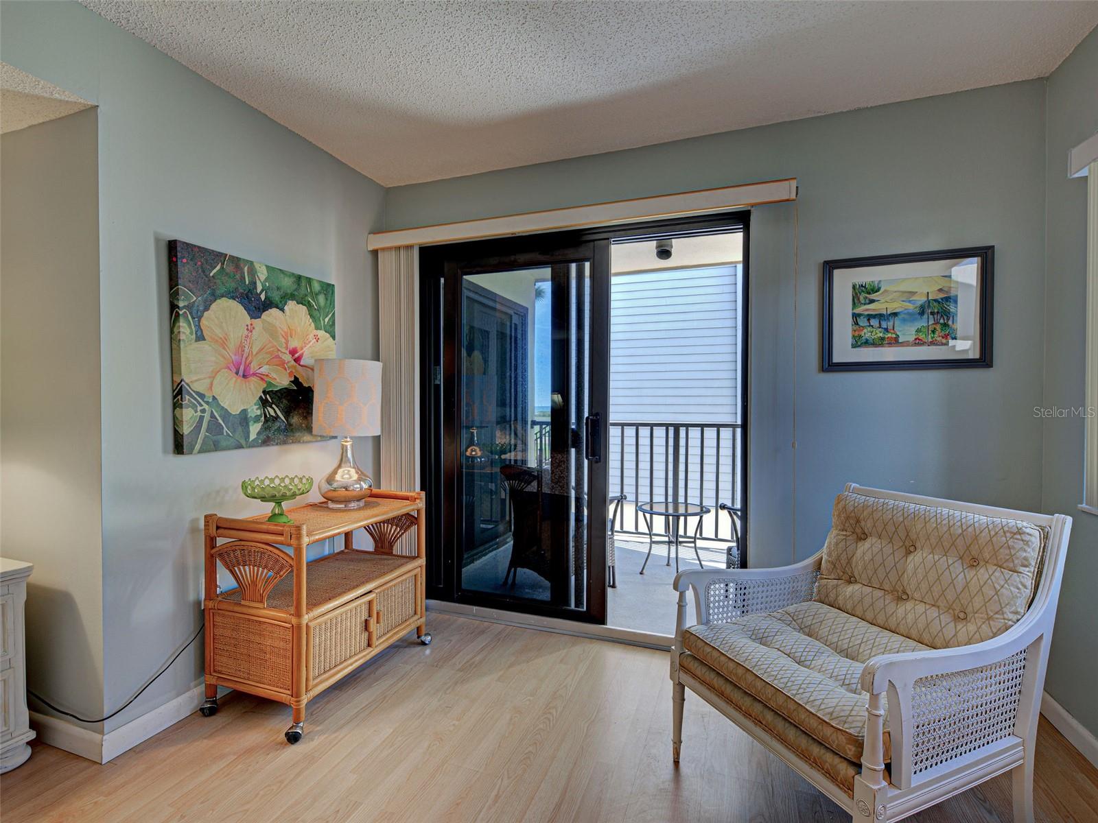 Image 14 of 46 For 700 Golden Beach Bv 121