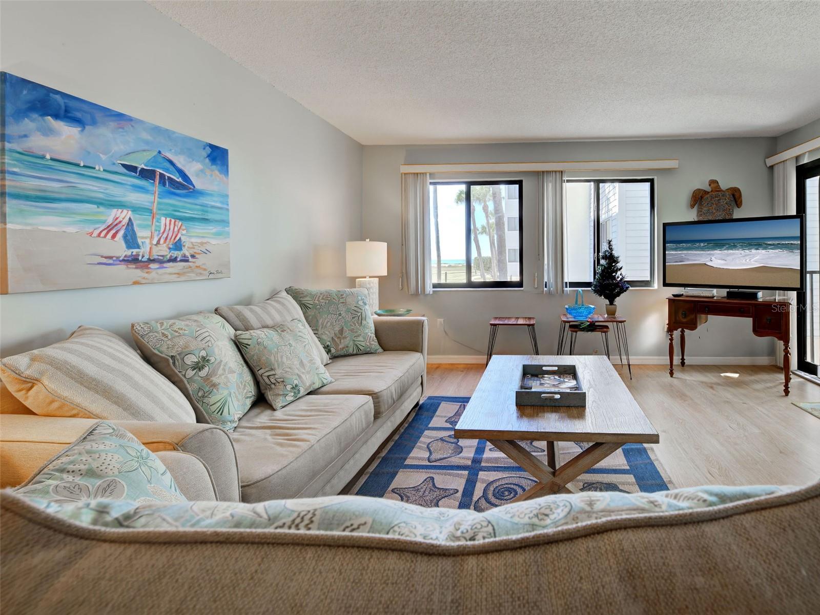 Image 16 of 46 For 700 Golden Beach Bv 121