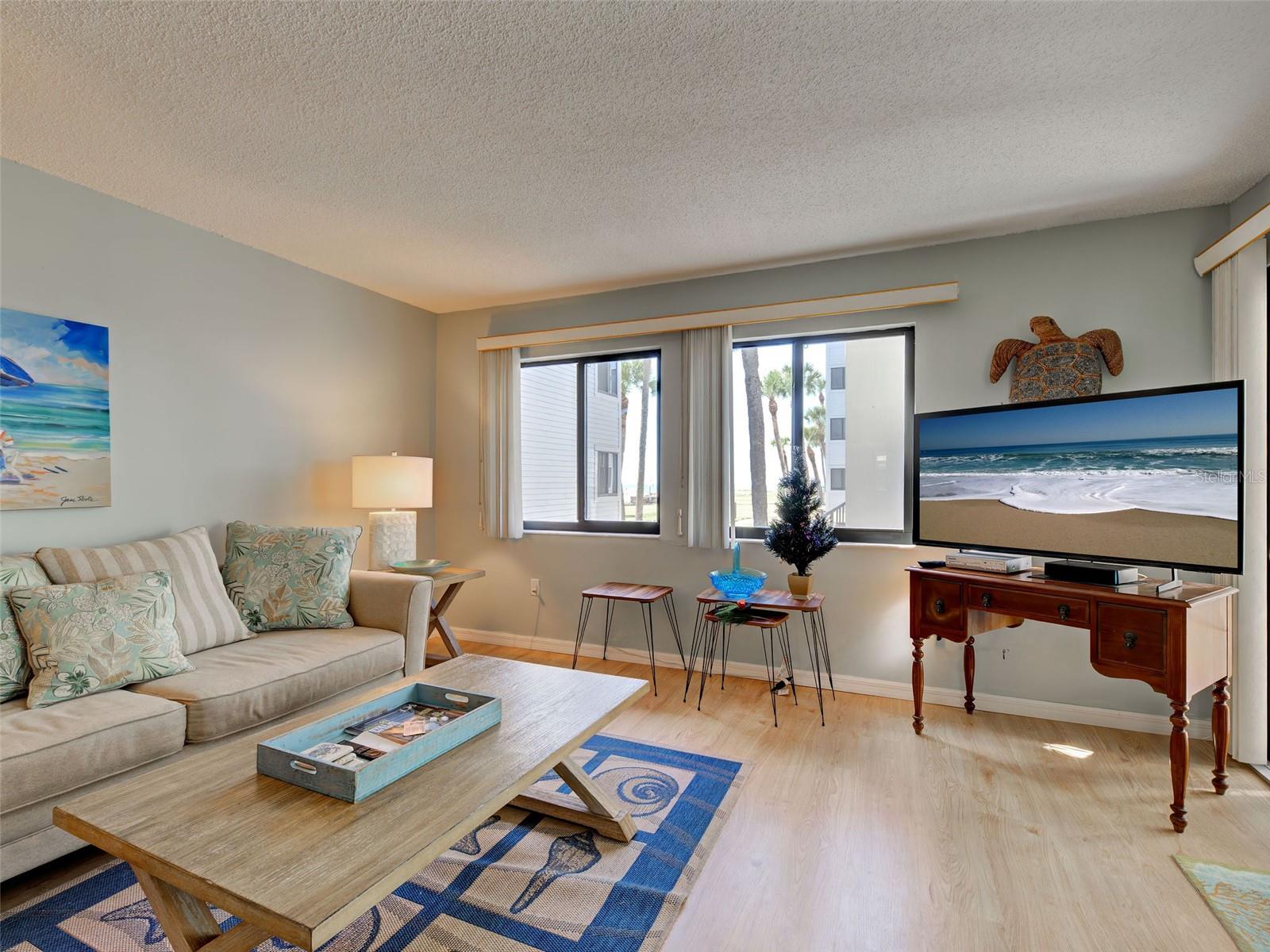 Image 19 of 46 For 700 Golden Beach Bv 121