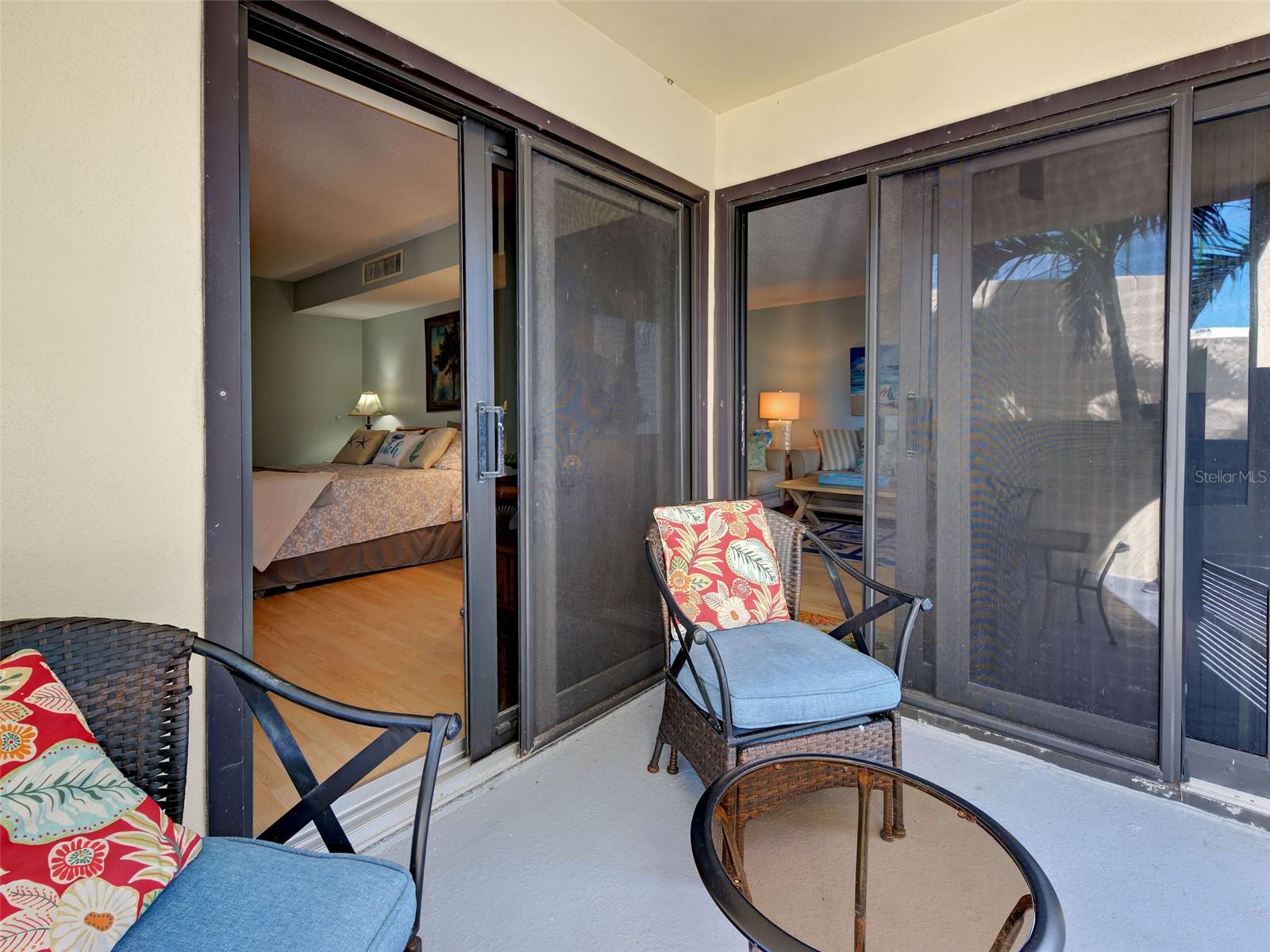 Image 22 of 46 For 700 Golden Beach Bv 121