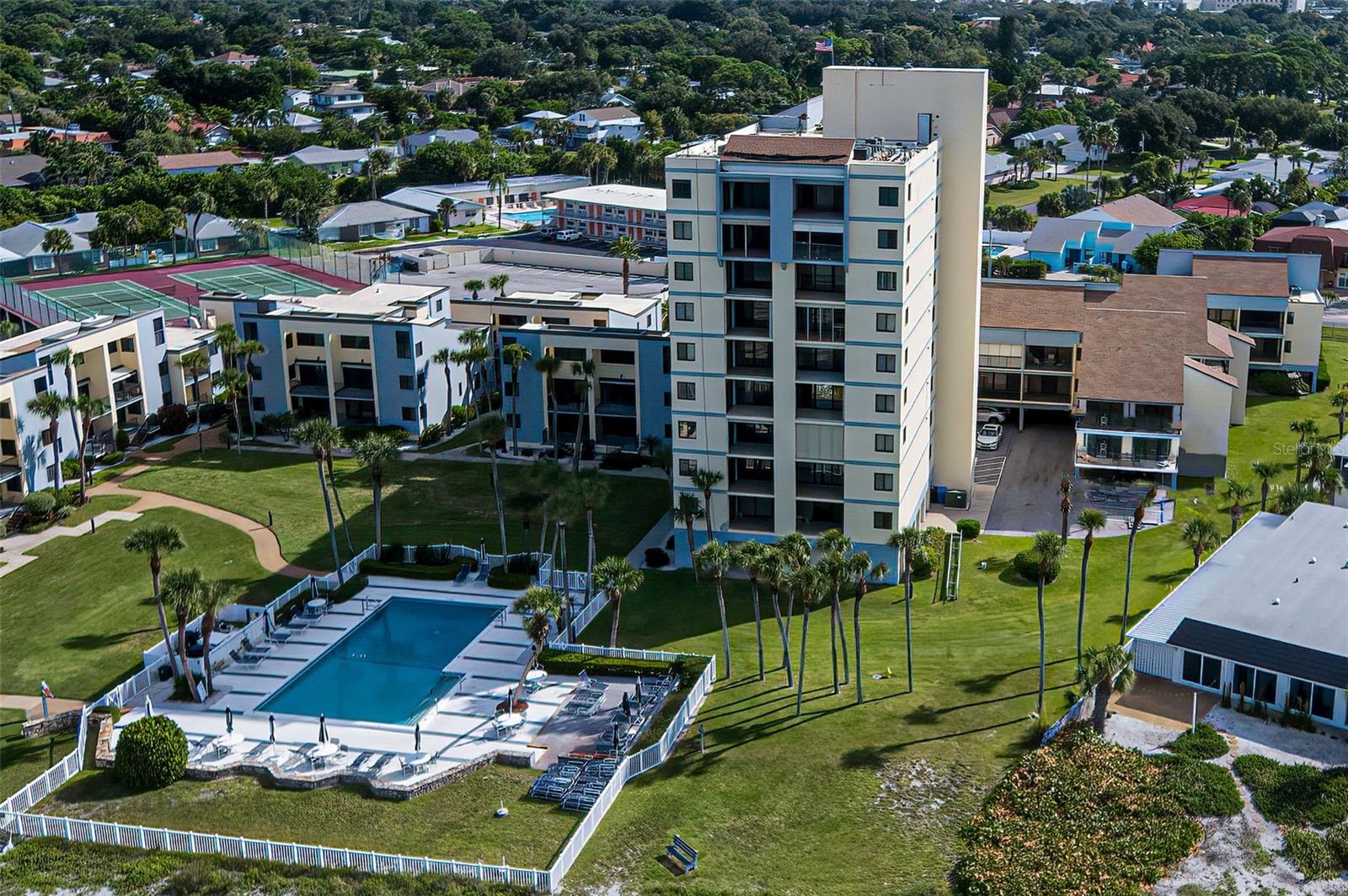 Image 3 of 46 For 700 Golden Beach Bv 121