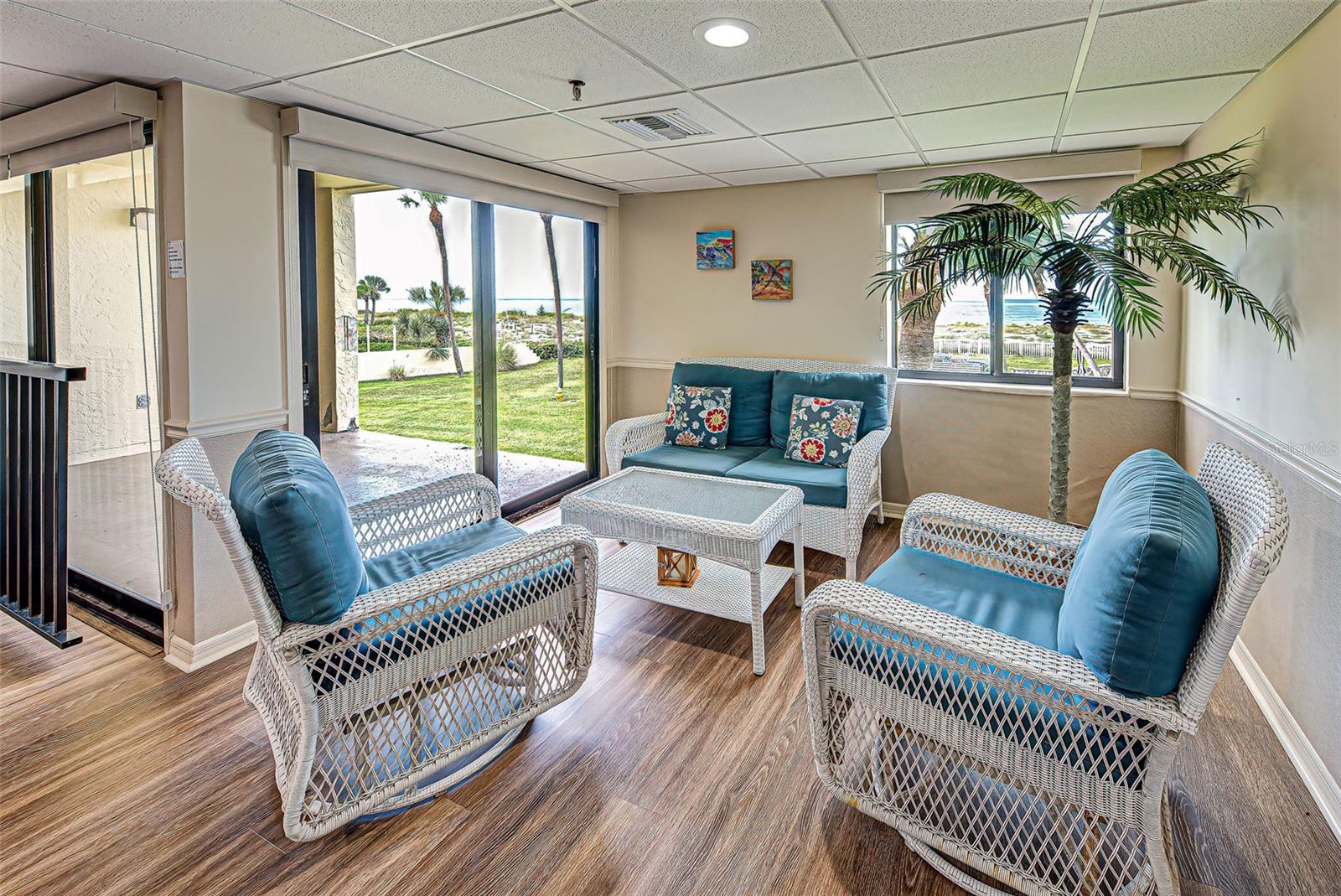 Image 39 of 46 For 700 Golden Beach Bv 121