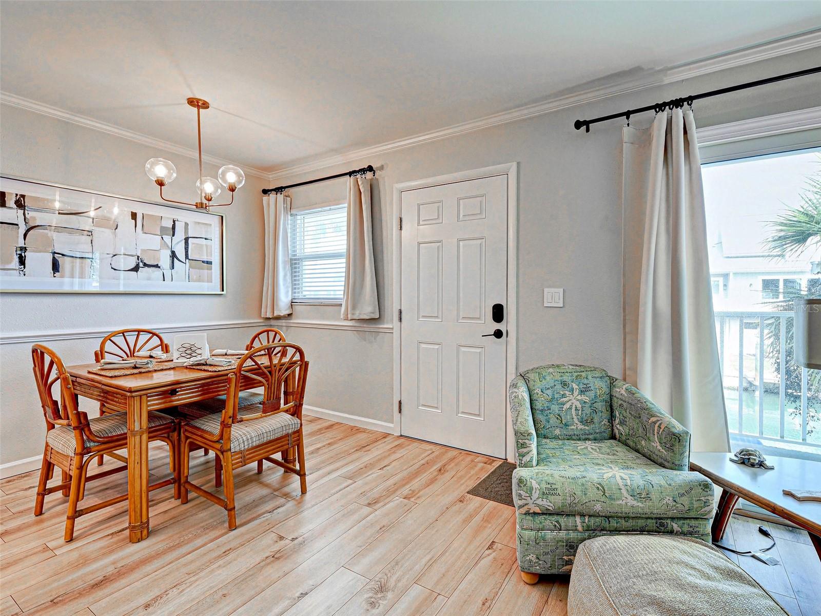 Image 13 of 45 For 902 Gibbs Road 285