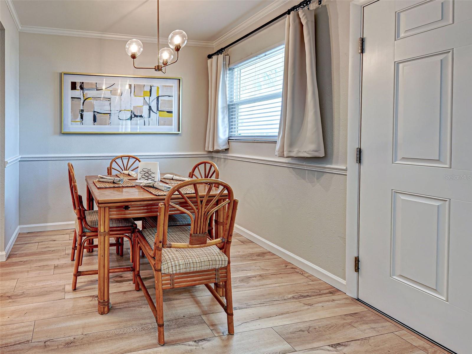 Image 14 of 45 For 902 Gibbs Road 285