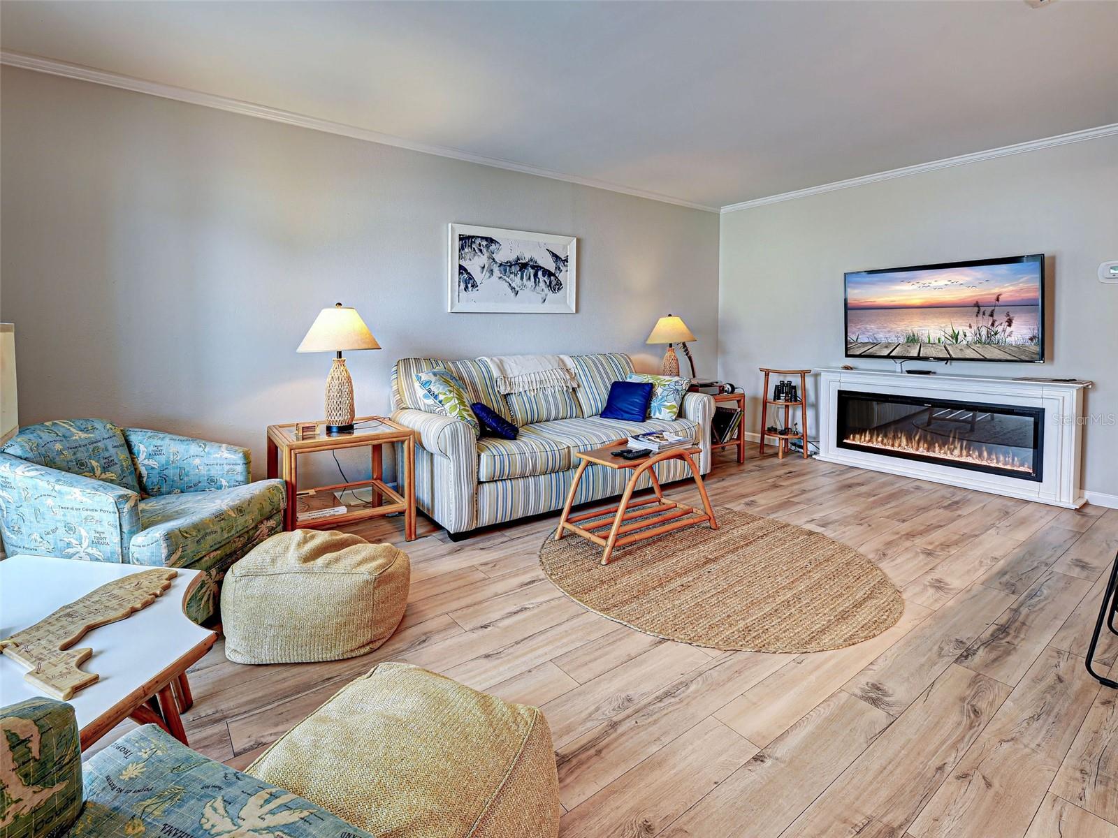 Image 16 of 45 For 902 Gibbs Road 285