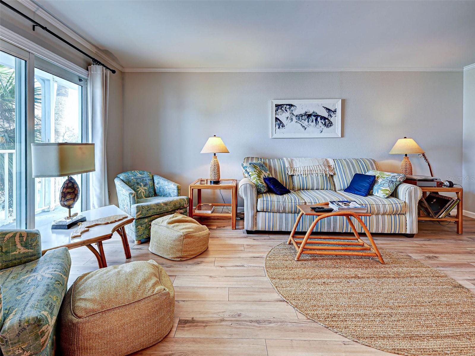 Image 17 of 45 For 902 Gibbs Road 285