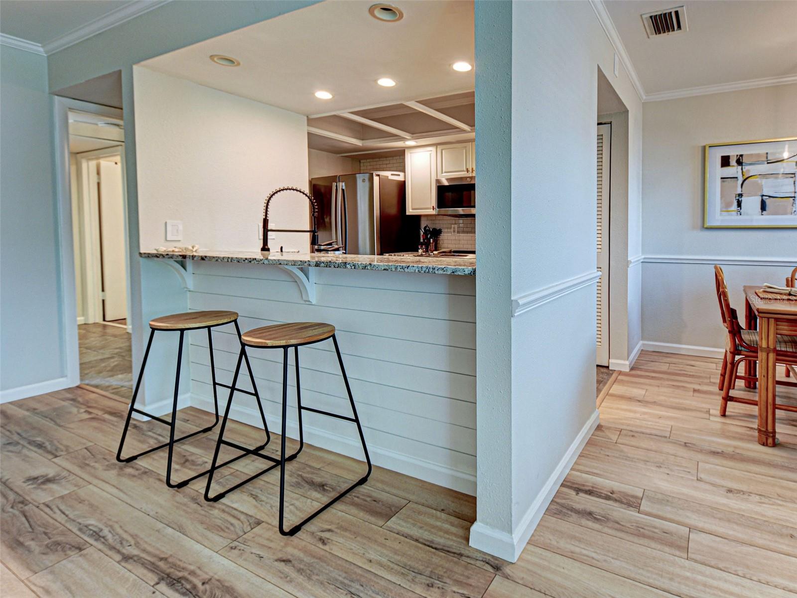 Image 21 of 45 For 902 Gibbs Road 285