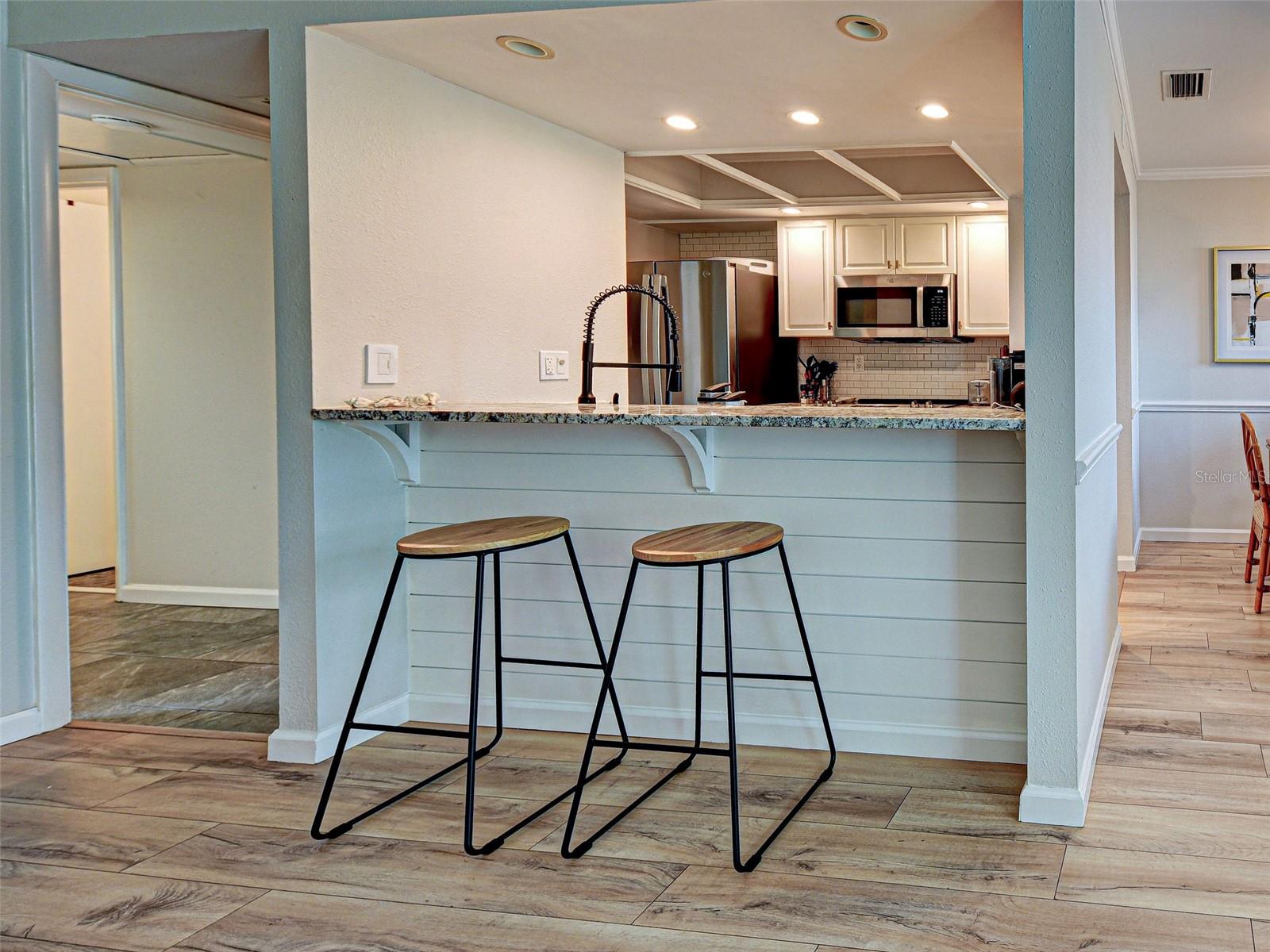 Image 22 of 45 For 902 Gibbs Road 285