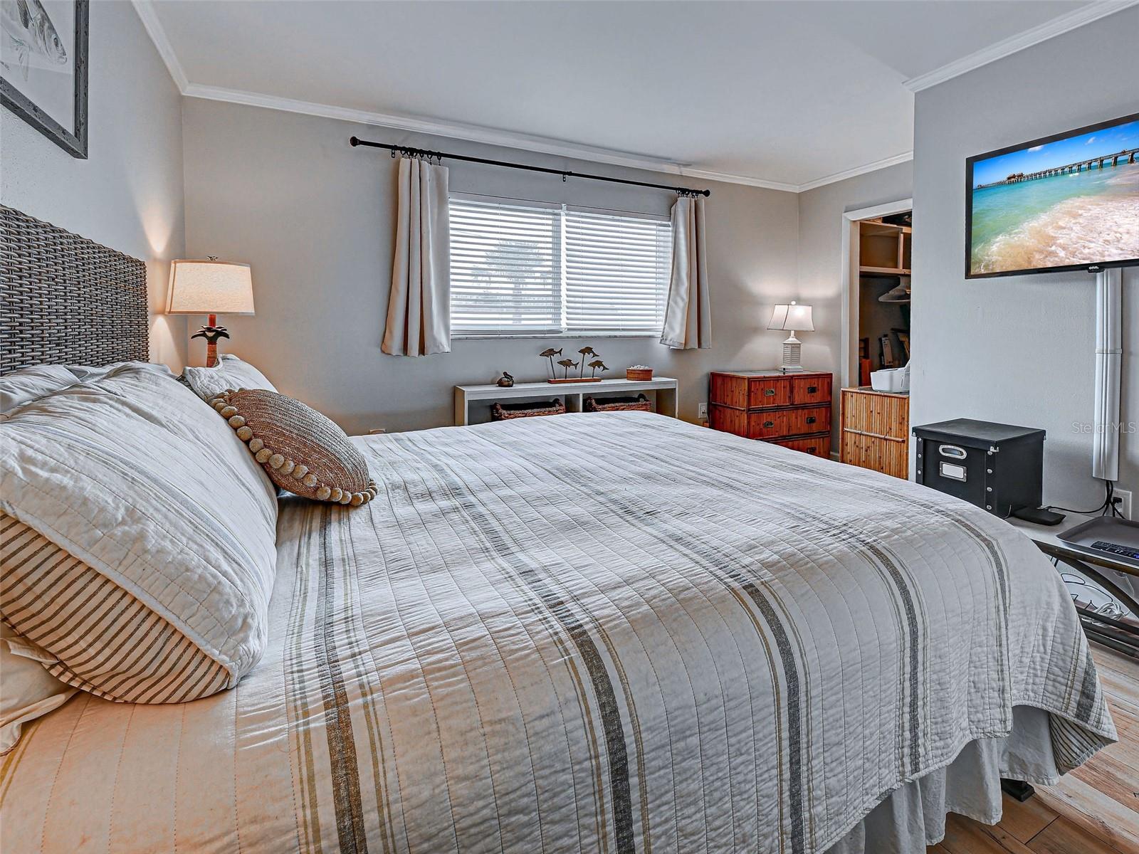 Image 32 of 45 For 902 Gibbs Road 285