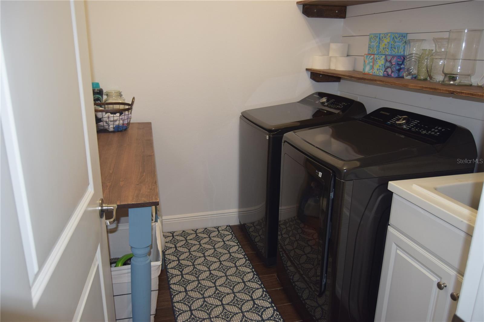 Image 24 of 48 For 125 Avens Drive