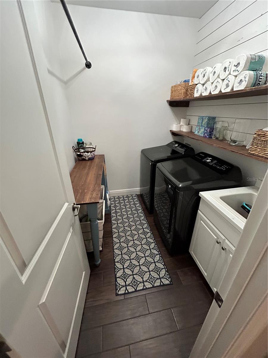 Image 25 of 48 For 125 Avens Drive