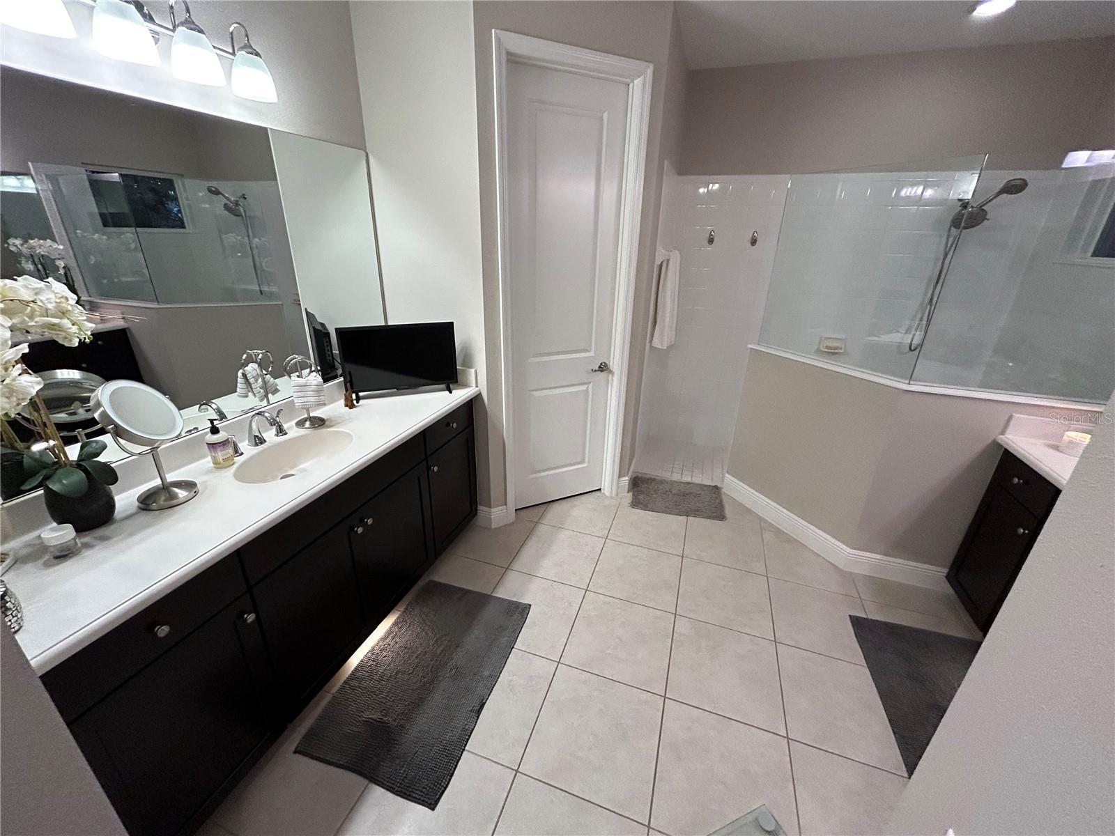 Image 26 of 48 For 125 Avens Drive