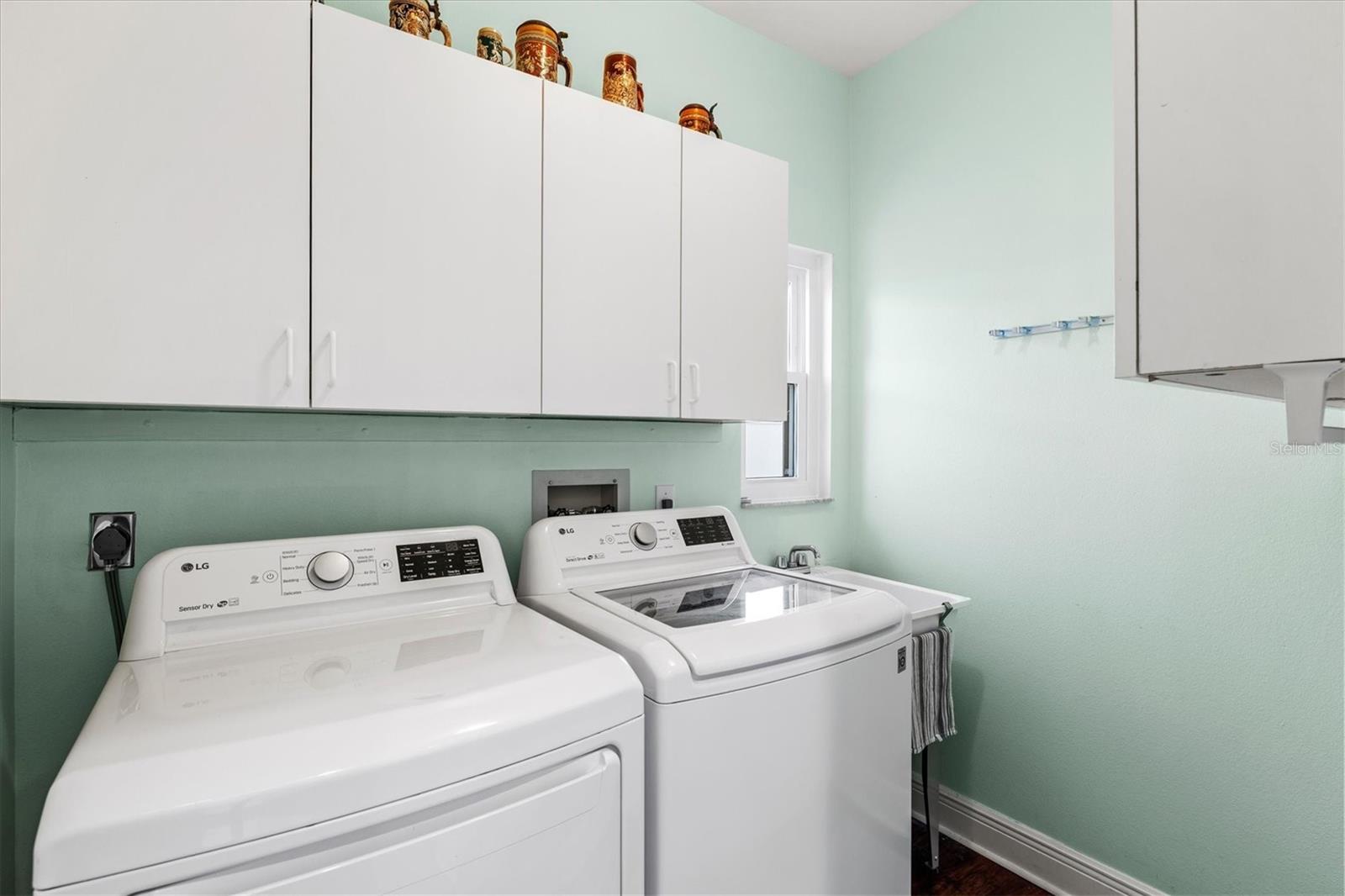 Image 27 of 81 For 1210 Whitney Drive