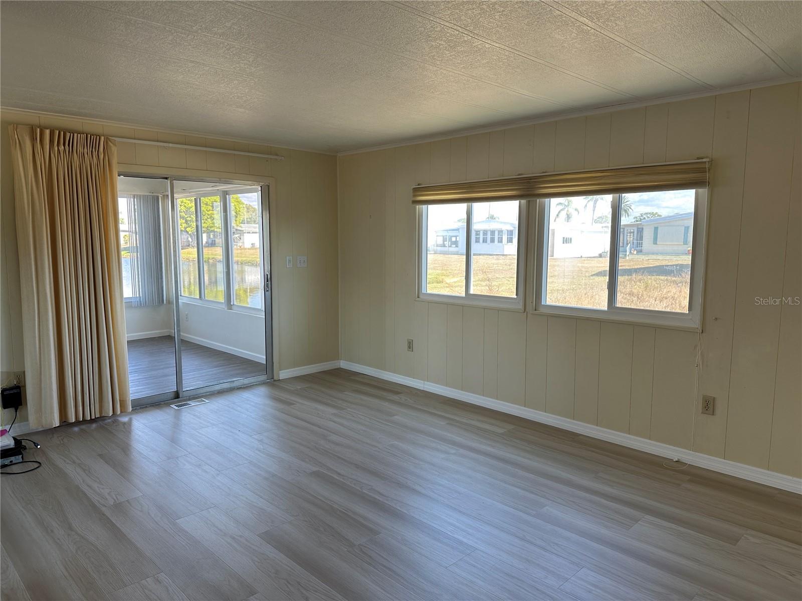 Image 10 of 16 For 109 Lakeview Drive