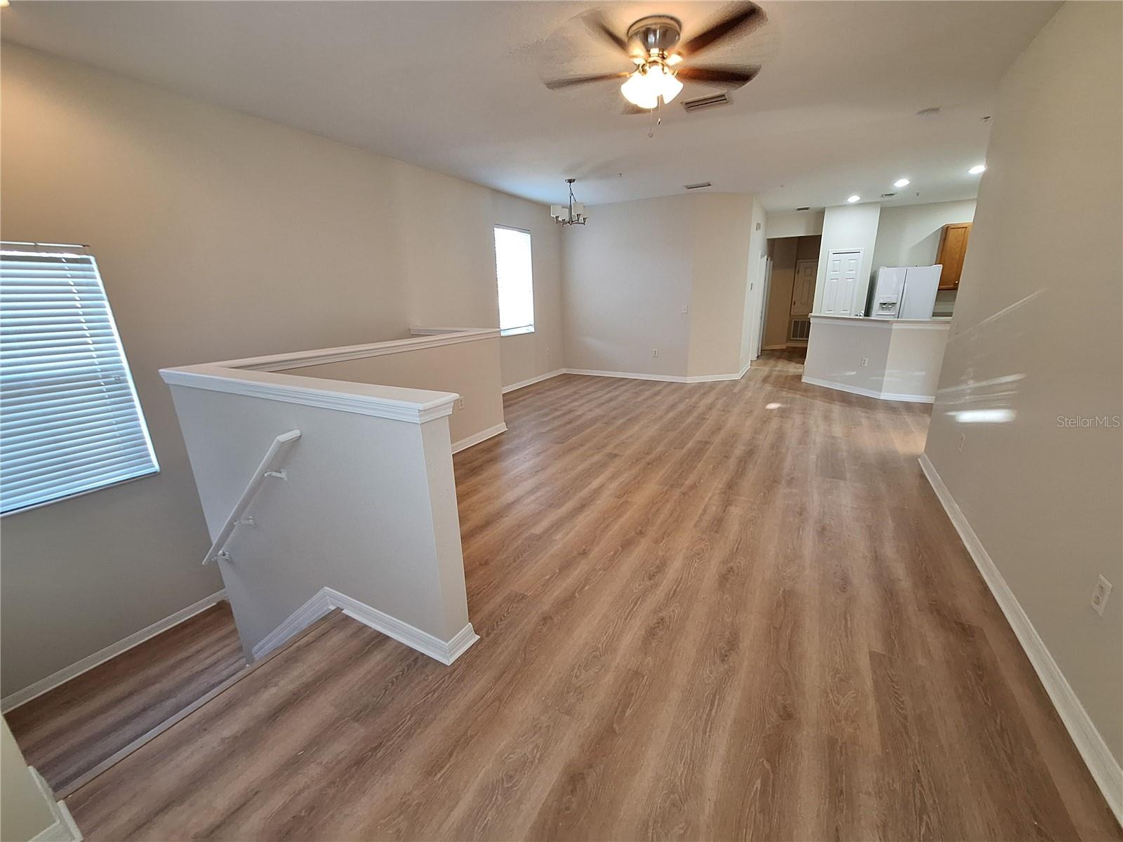 Image 5 of 35 For 3709 Parkridge Circle 7-204