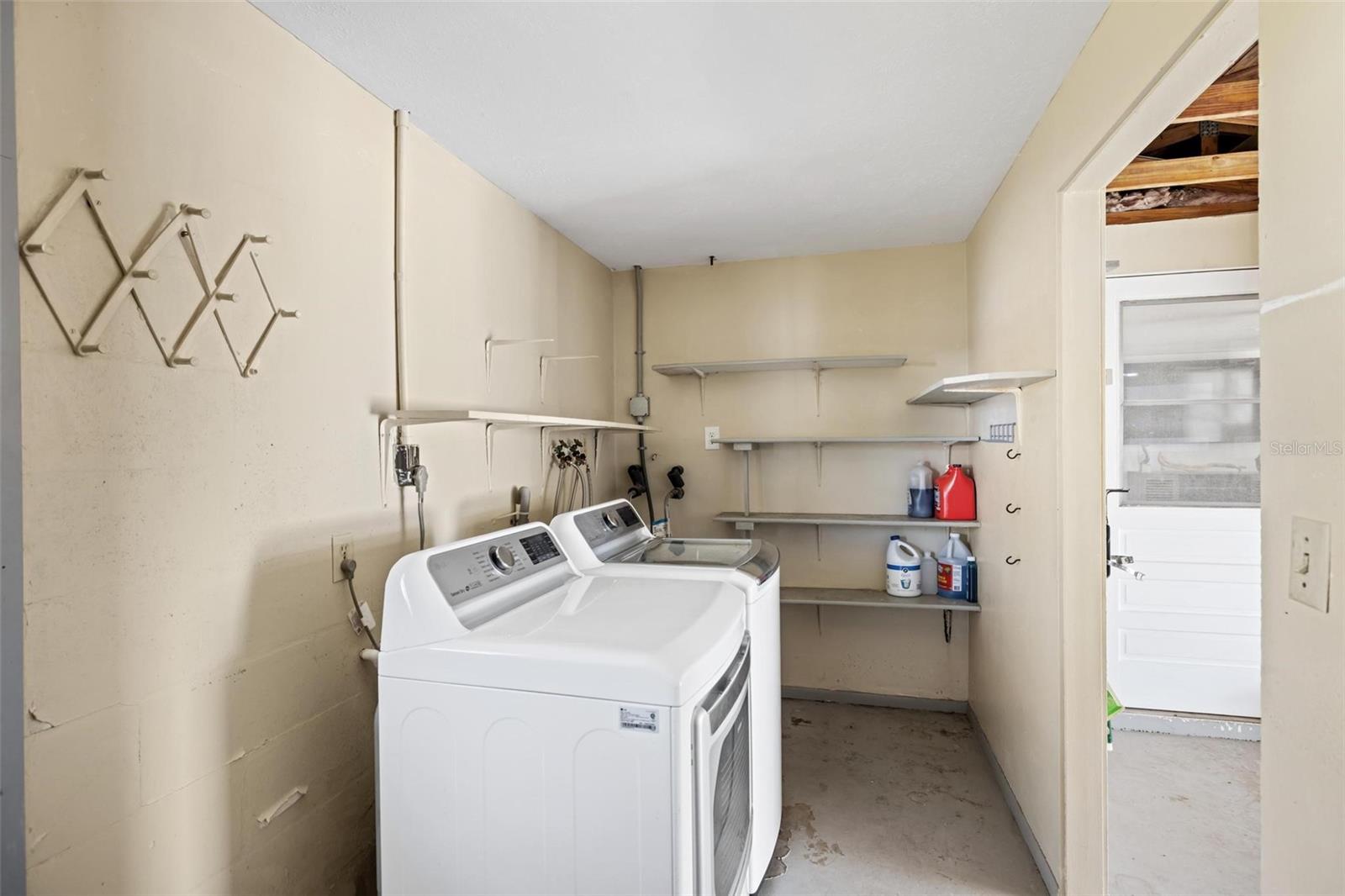 Image 21 of 24 For 1600 Maryknoll Road