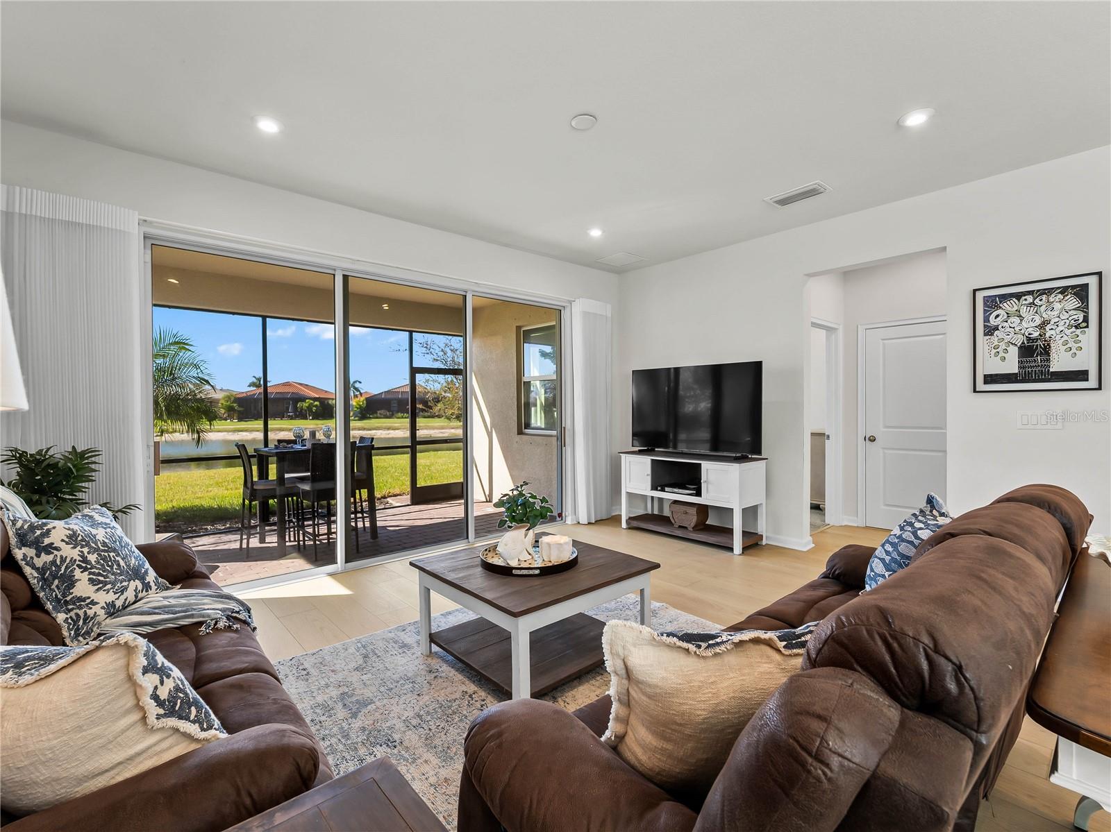 Image 32 of 76 For 20381 Minuet Place