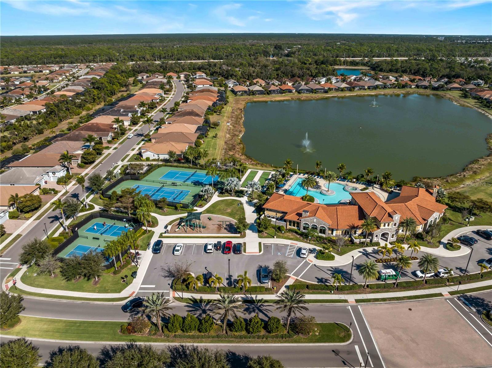 Image 55 of 76 For 20381 Minuet Place