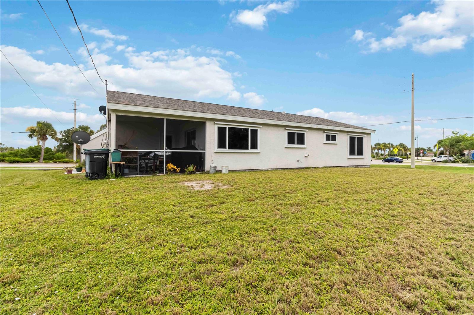 Image 28 of 38 For 20550 Edgewater Drive