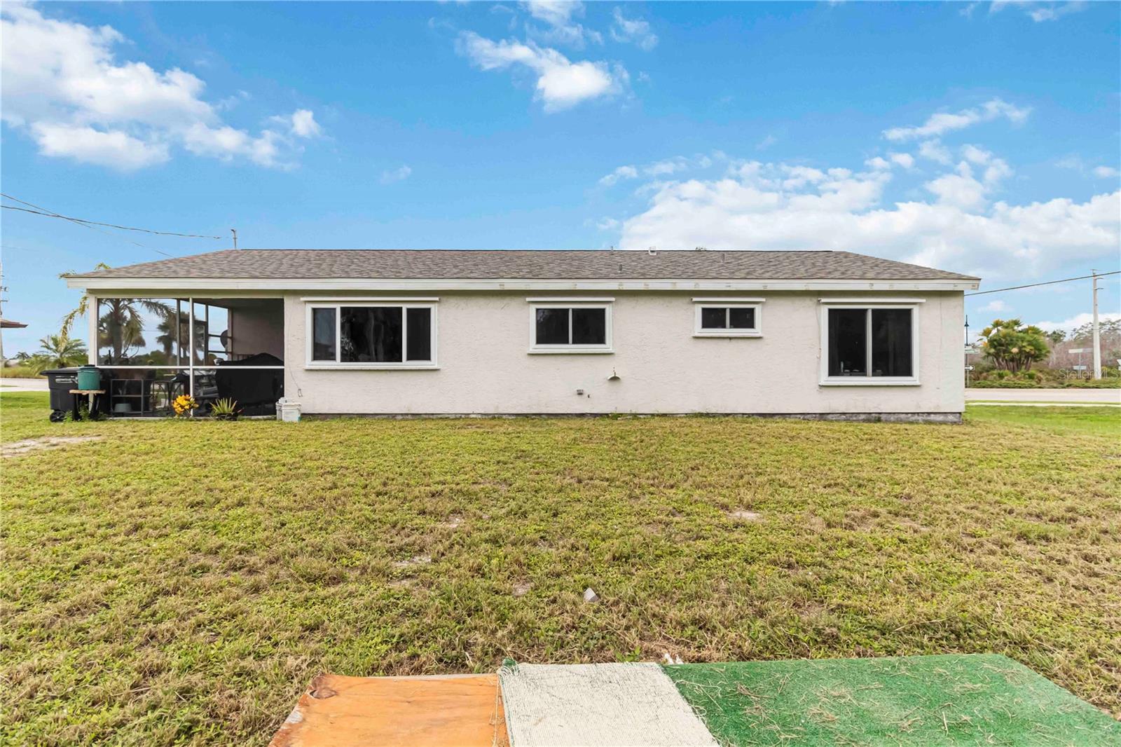 Image 29 of 38 For 20550 Edgewater Drive