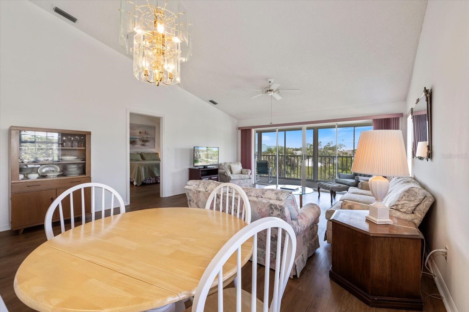 Image 11 of 48 For 841 Waterside Drive 206