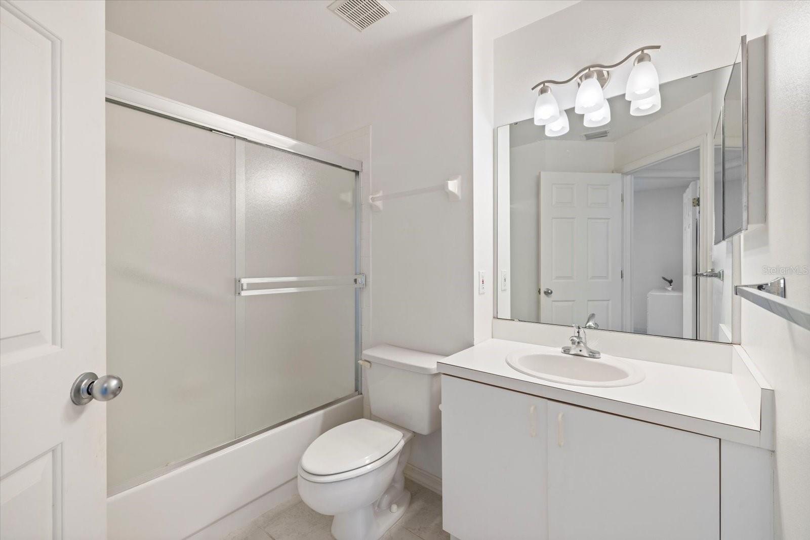 Image 22 of 48 For 841 Waterside Drive 206