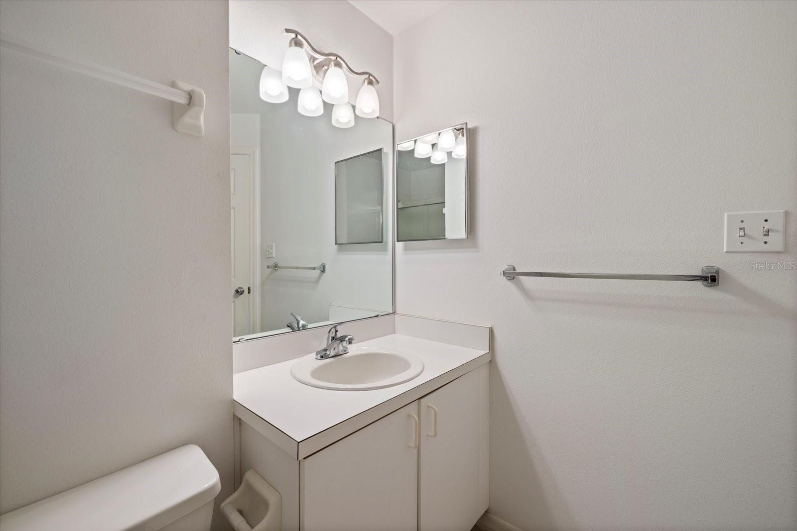 Image 23 of 48 For 841 Waterside Drive 206