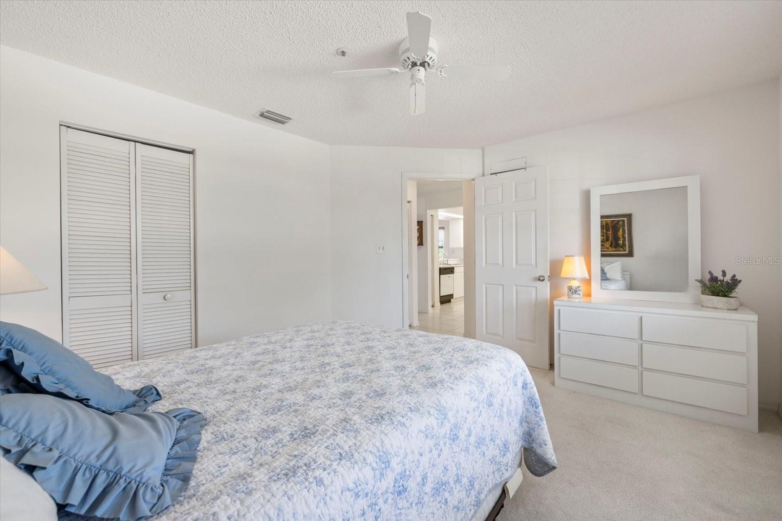 Image 25 of 48 For 841 Waterside Drive 206