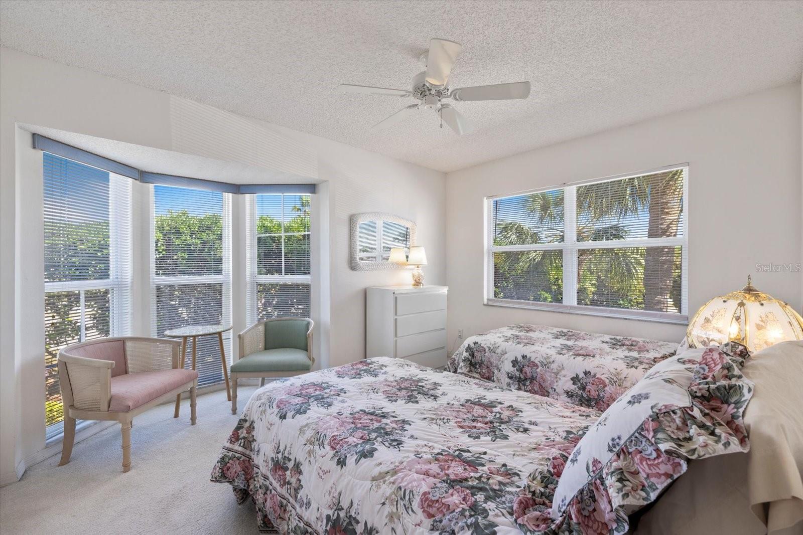 Image 29 of 48 For 841 Waterside Drive 206