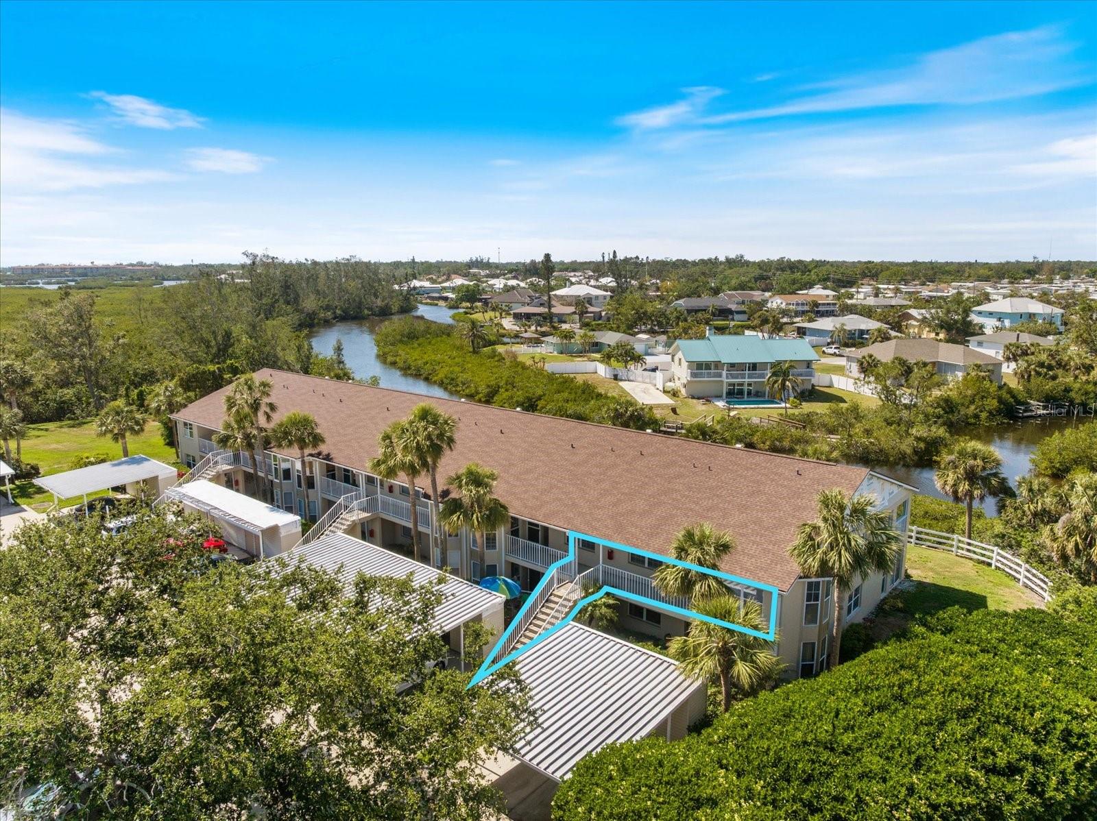 Image 4 of 48 For 841 Waterside Drive 206