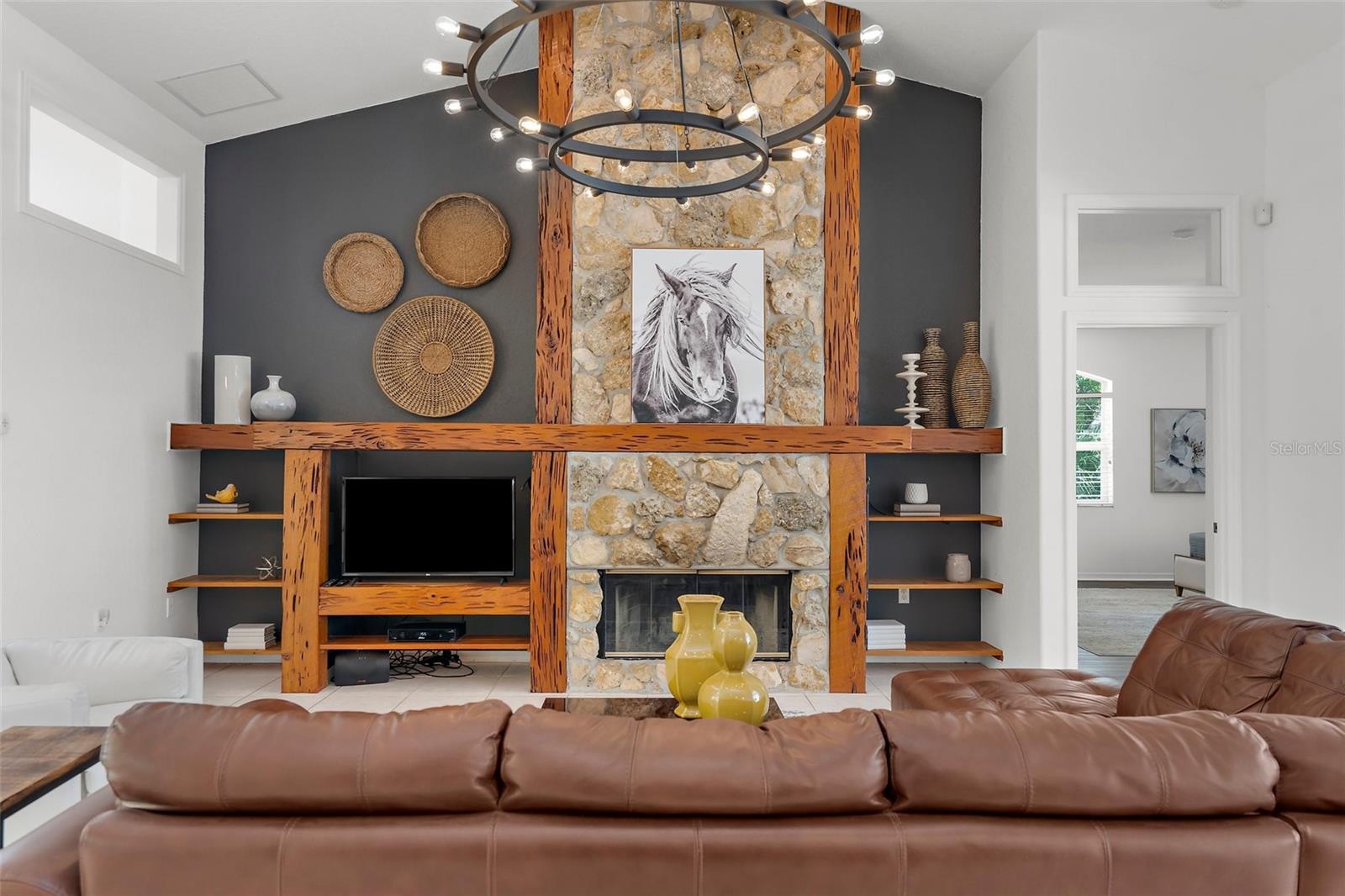 Image 11 of 72 For 710 River Road