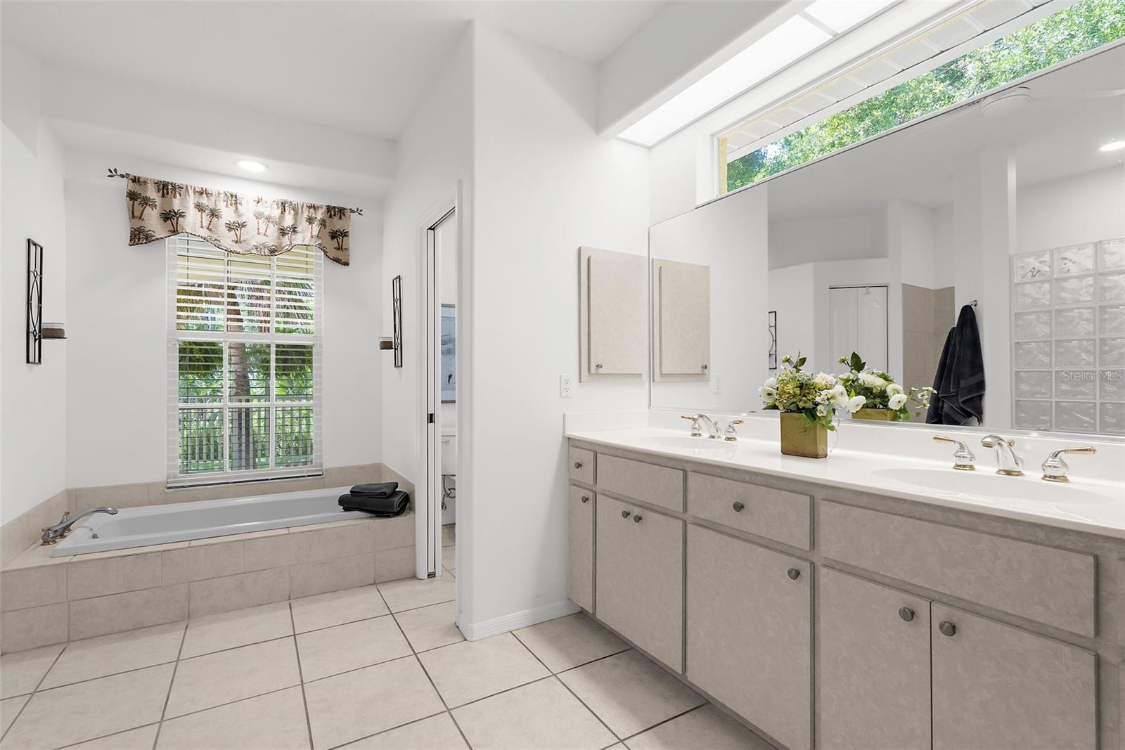 Image 18 of 72 For 710 River Road