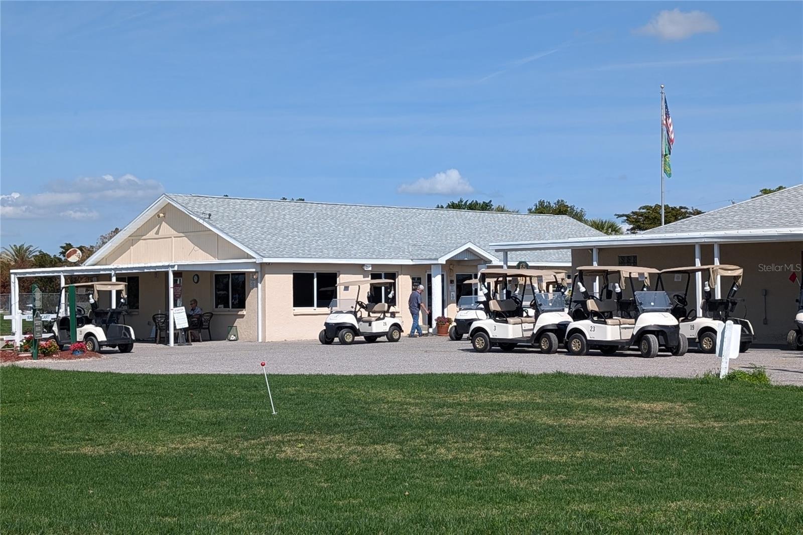 Image 33 of 37 For 285 Lorraine Avenue