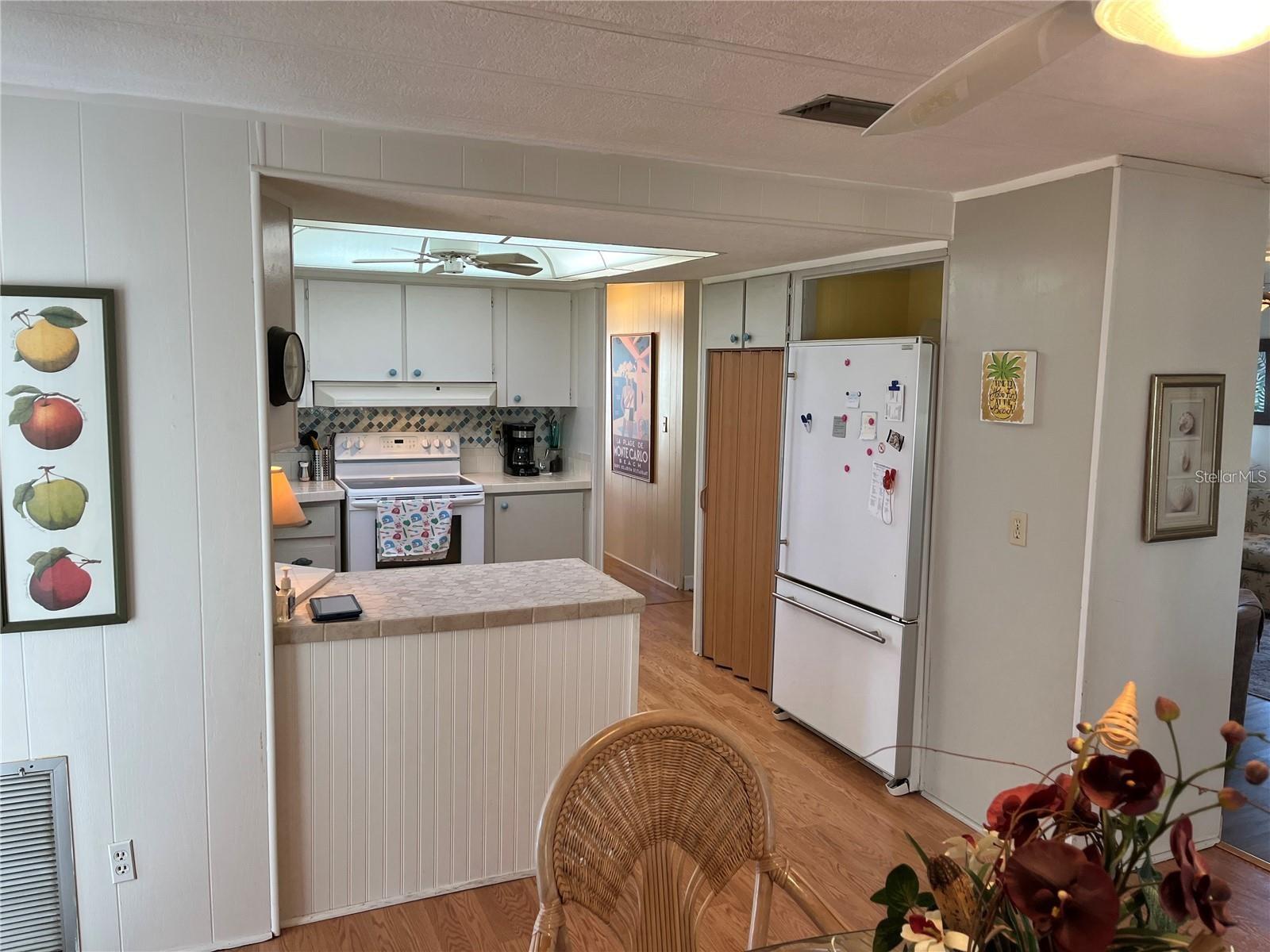 Image 12 of 53 For 919 Cortina Boulevard