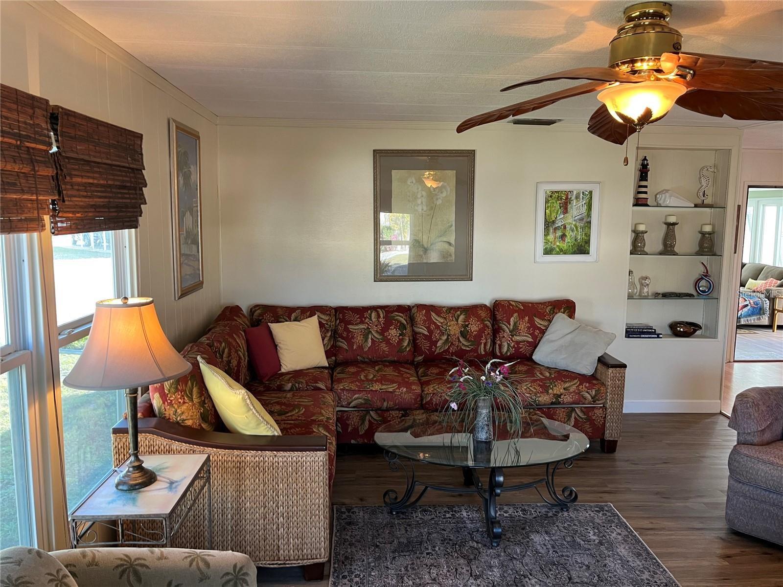 Image 21 of 53 For 919 Cortina Boulevard