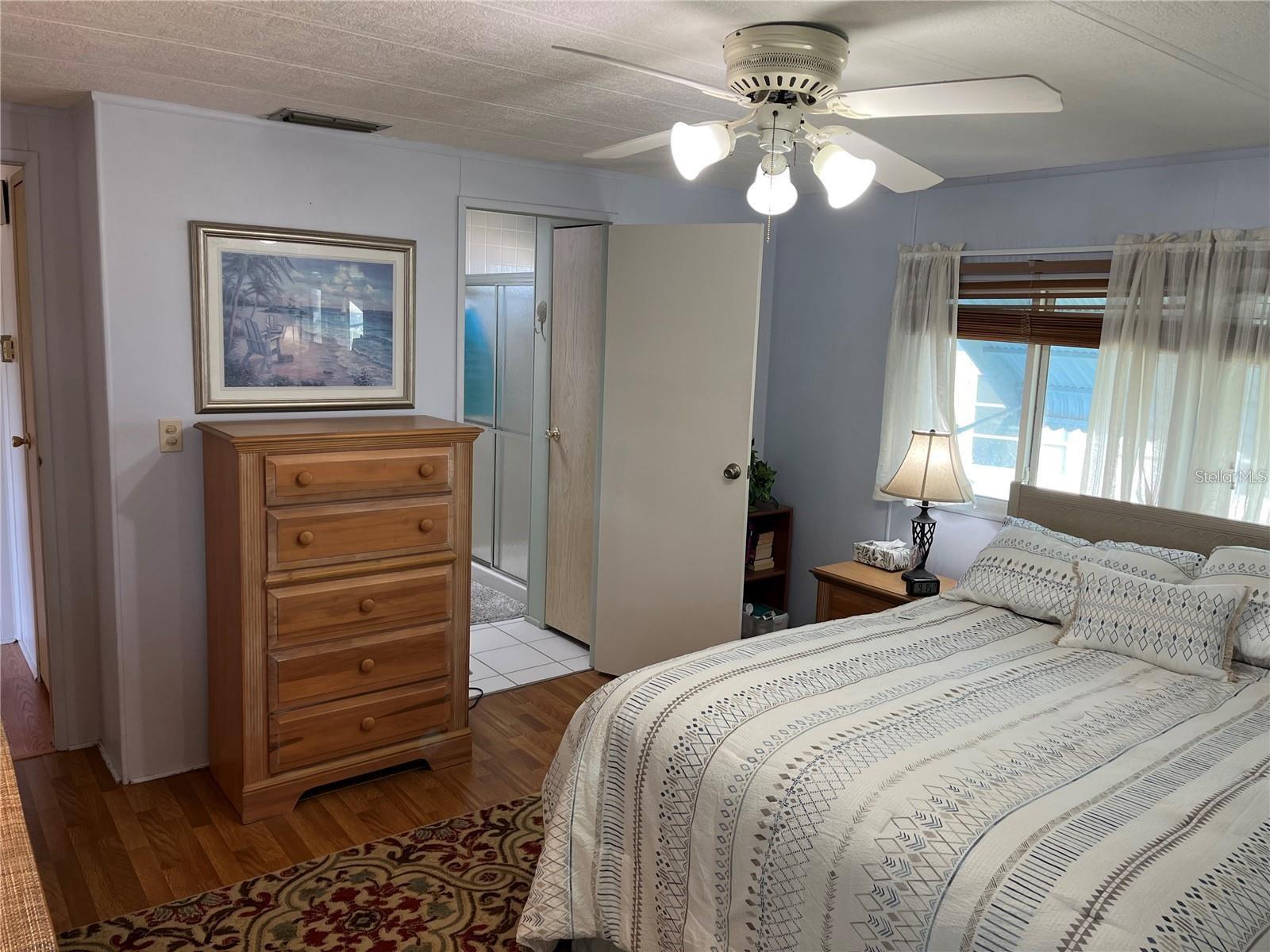 Image 27 of 53 For 919 Cortina Boulevard