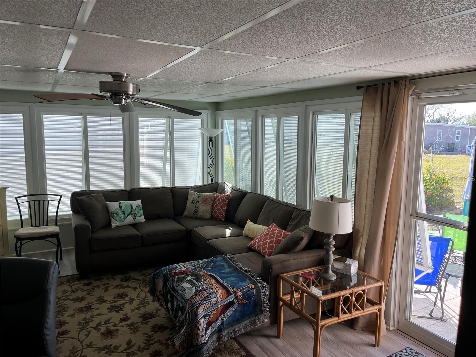 Image 36 of 53 For 919 Cortina Boulevard