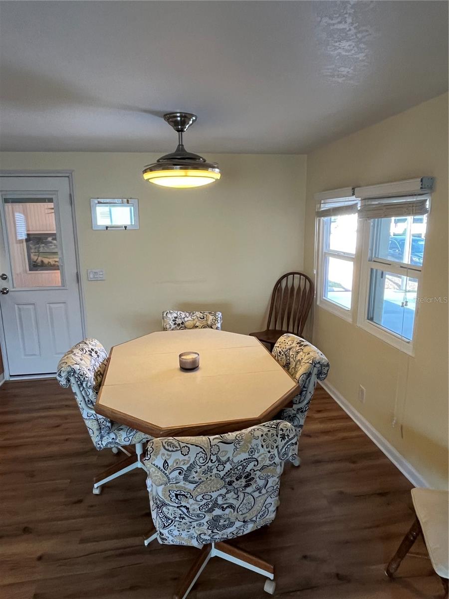 Image 16 of 52 For 826 Trento Drive