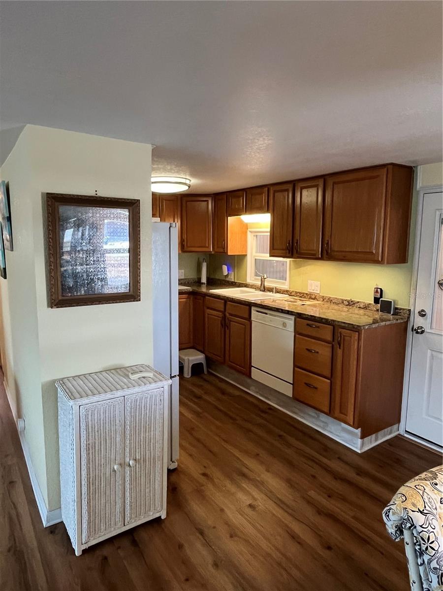 Image 17 of 52 For 826 Trento Drive