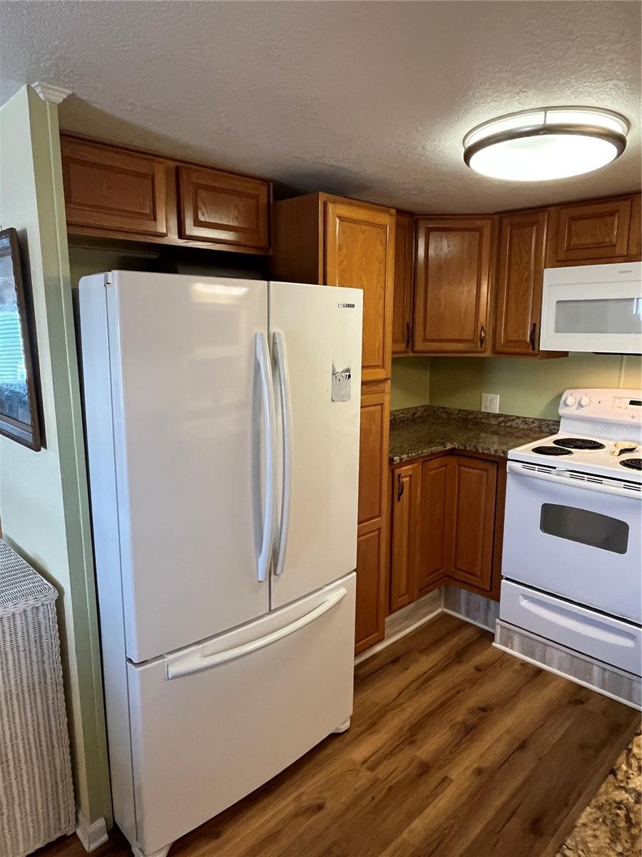 Image 20 of 52 For 826 Trento Drive