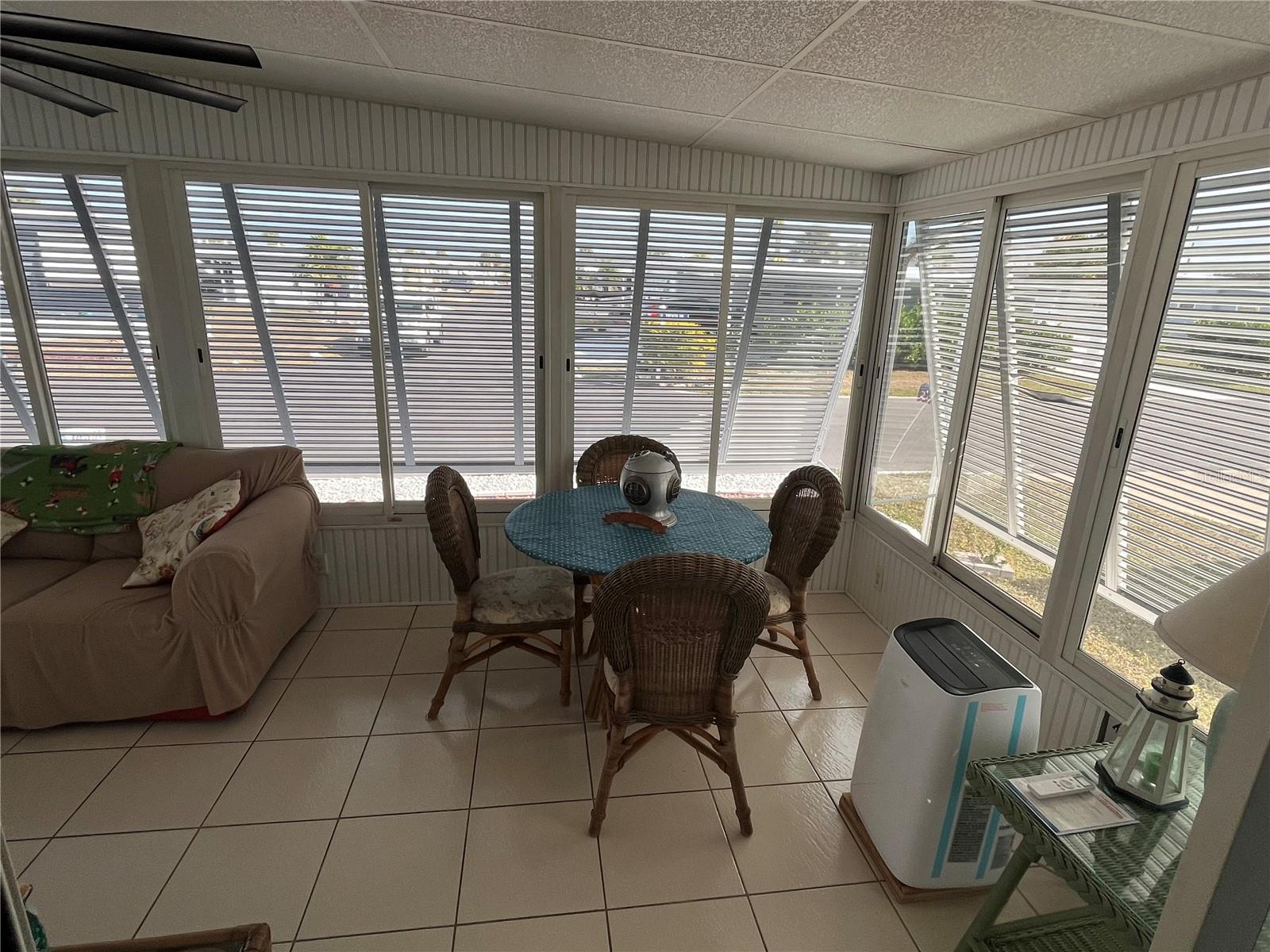 Image 21 of 52 For 826 Trento Drive