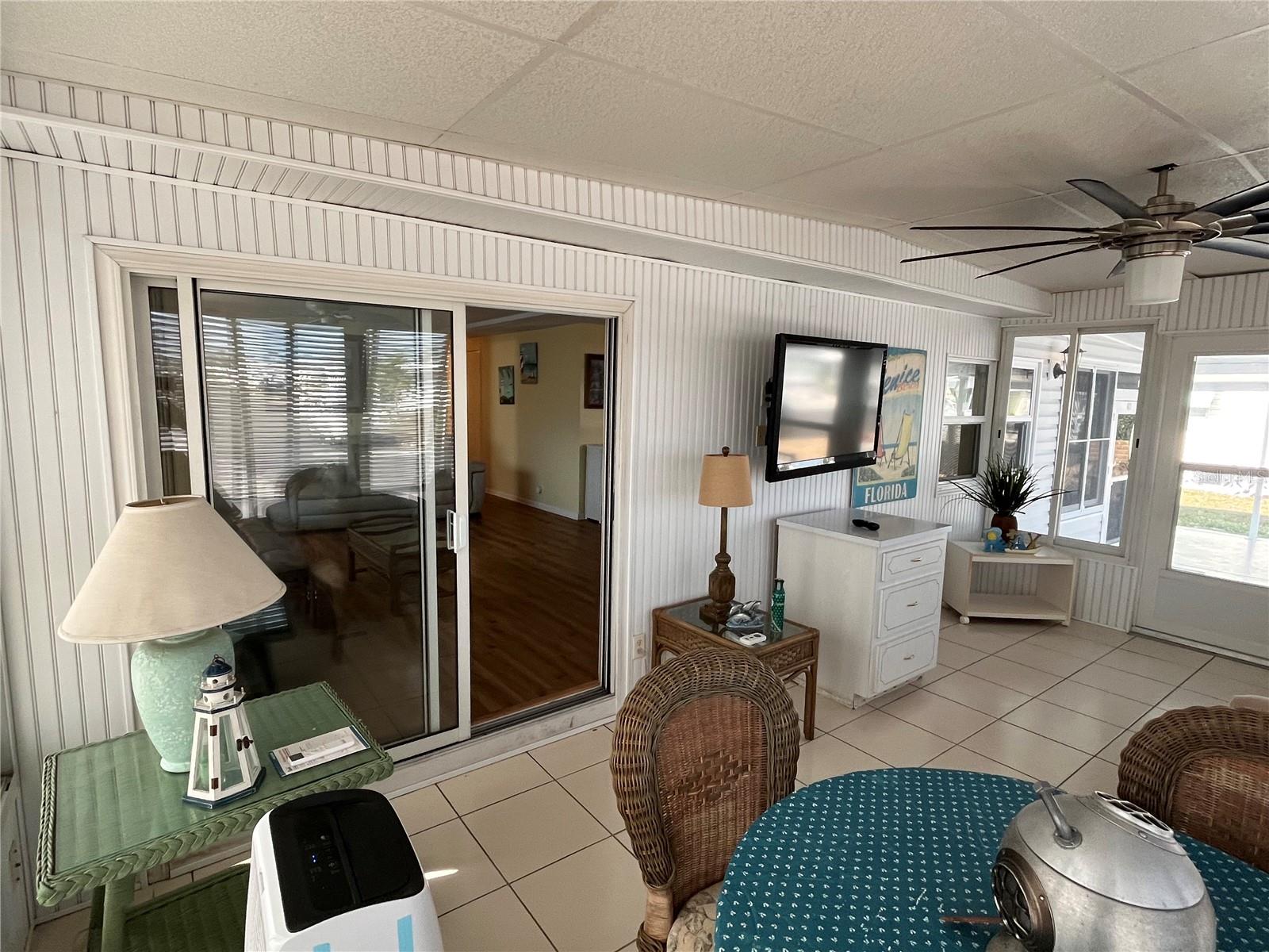 Image 22 of 52 For 826 Trento Drive